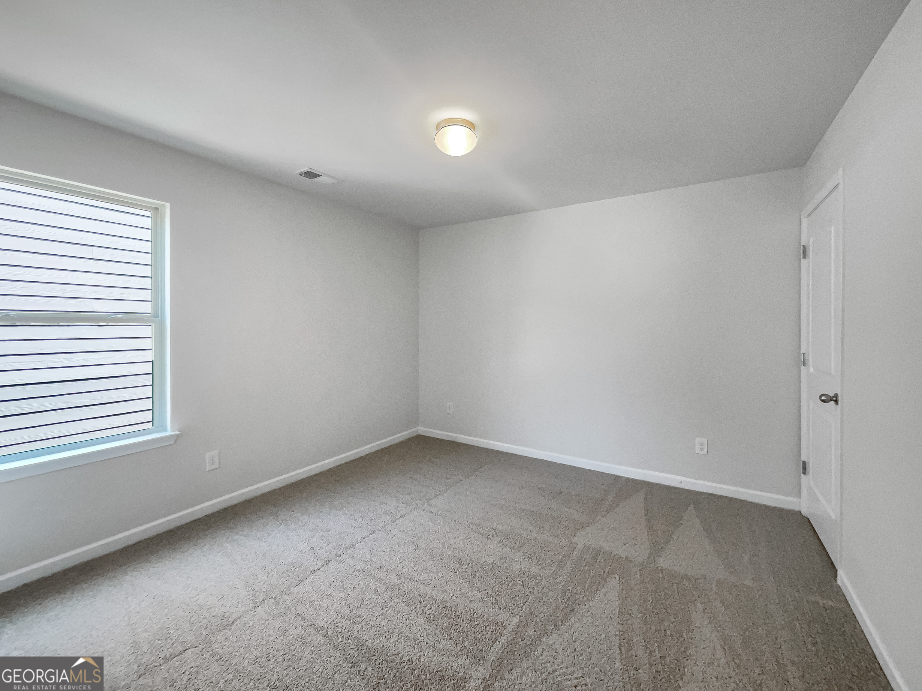 8798 Seneca Road Property Photo 11