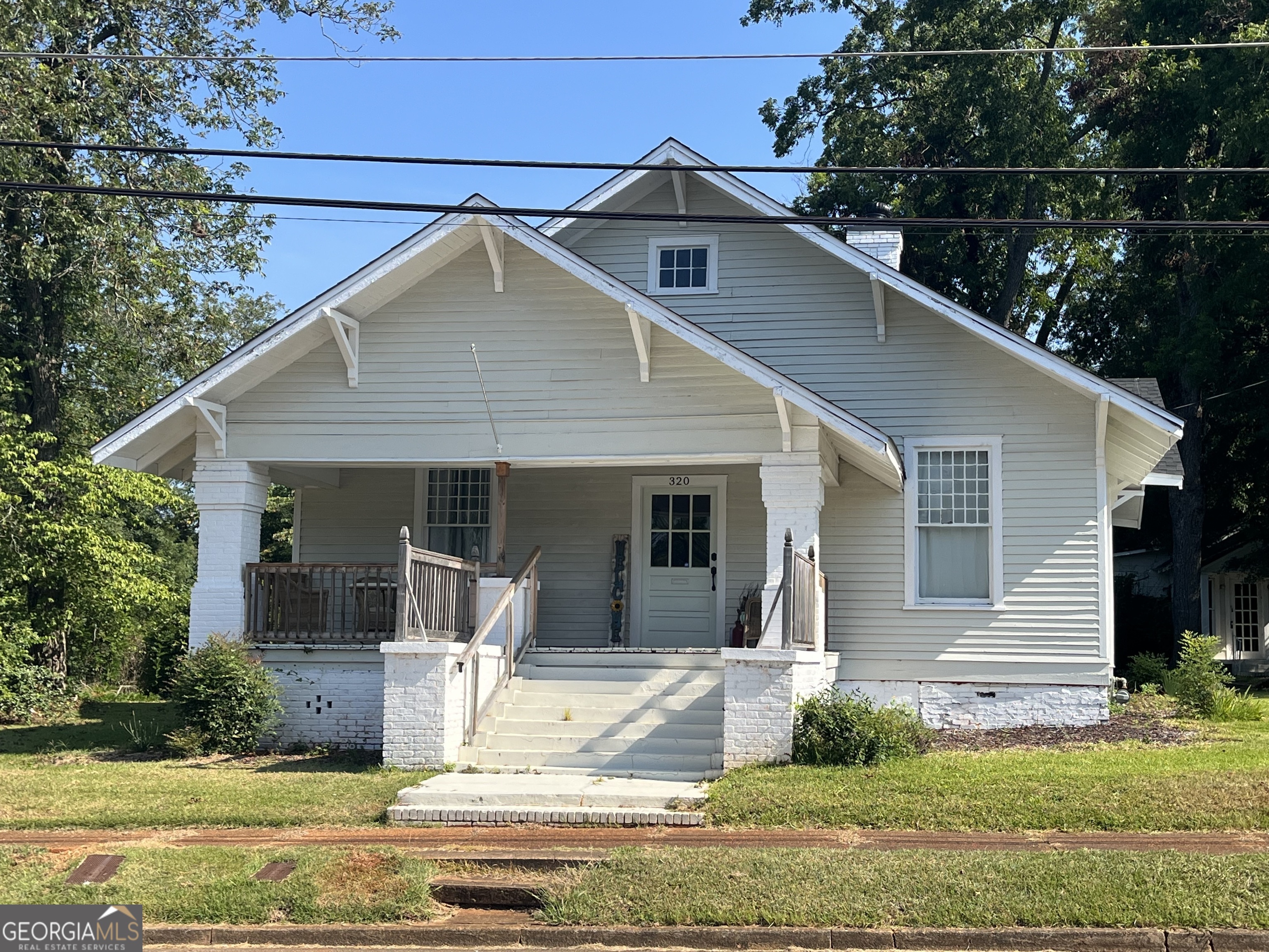 320 W Gordon Street Property Photo 1