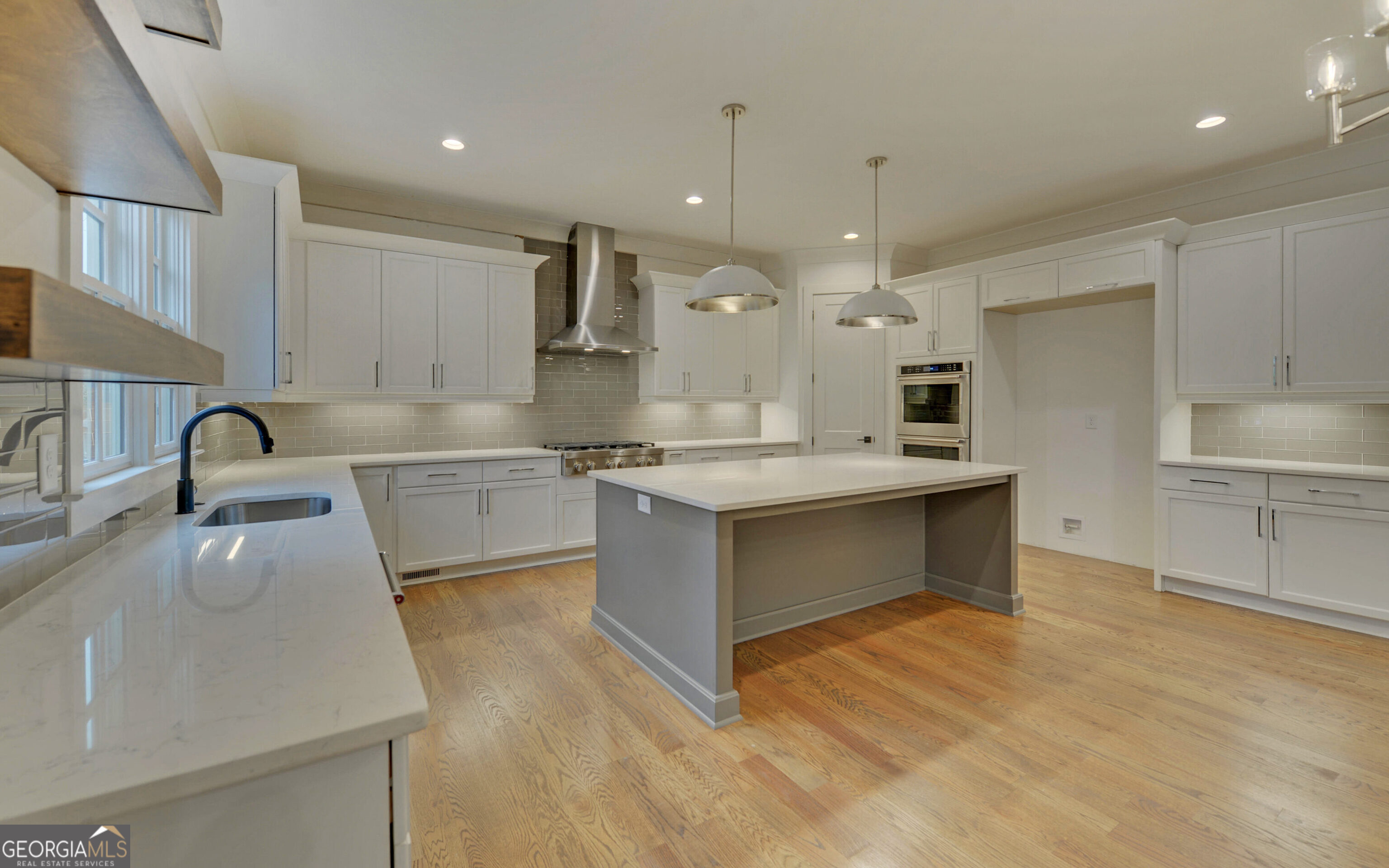 4847 Basingstoke Drive Property Photo 19
