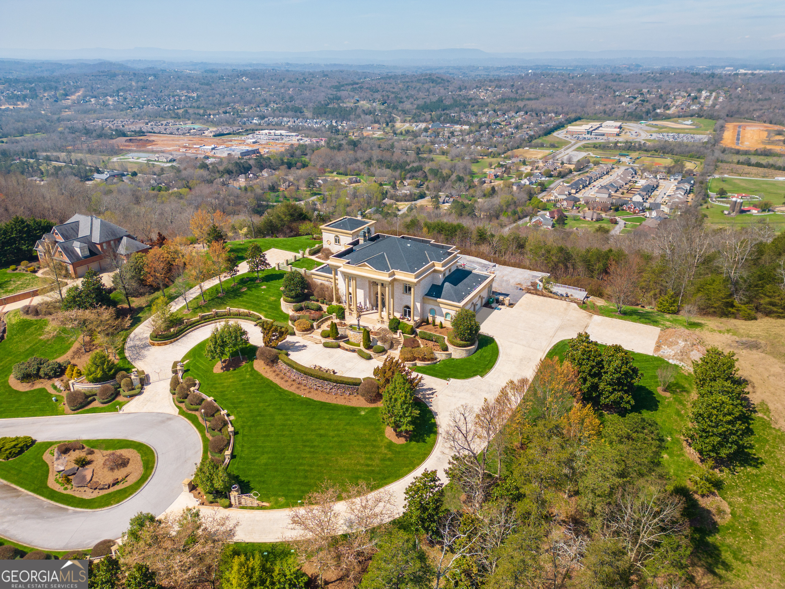 2363 Heavenly View Property Photo 4