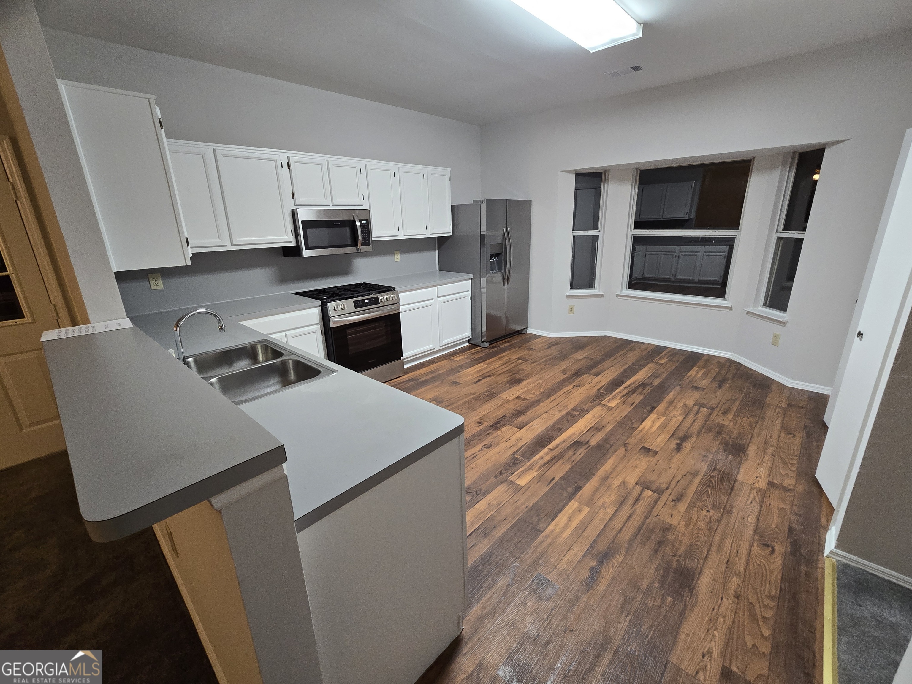 4329 Wesley Way Property Photo 15