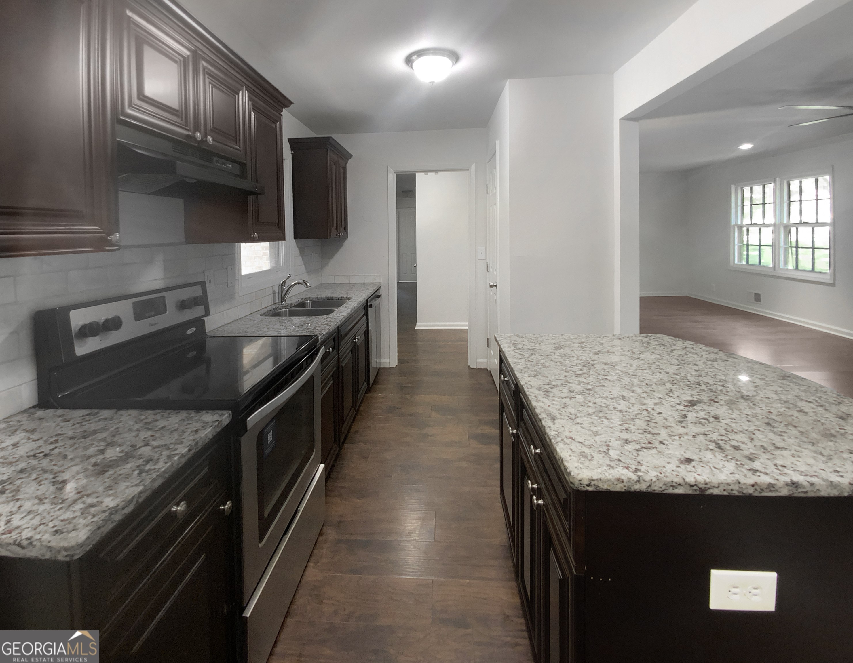 4128 Snapfinger Way Property Photo 14