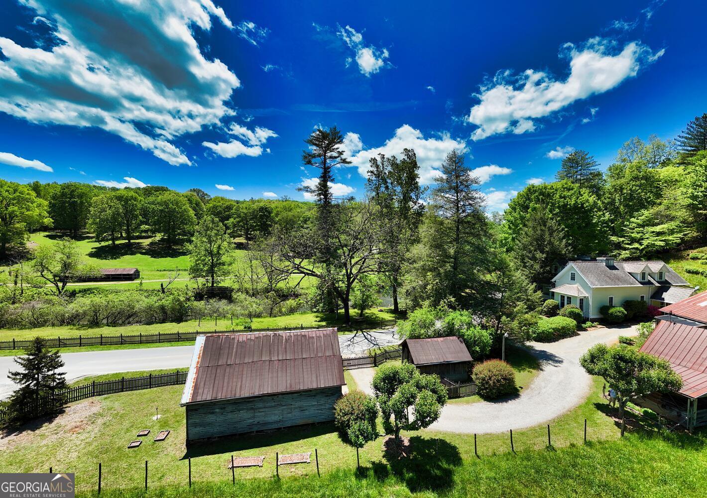 2350 Dial Road Property Photo 1