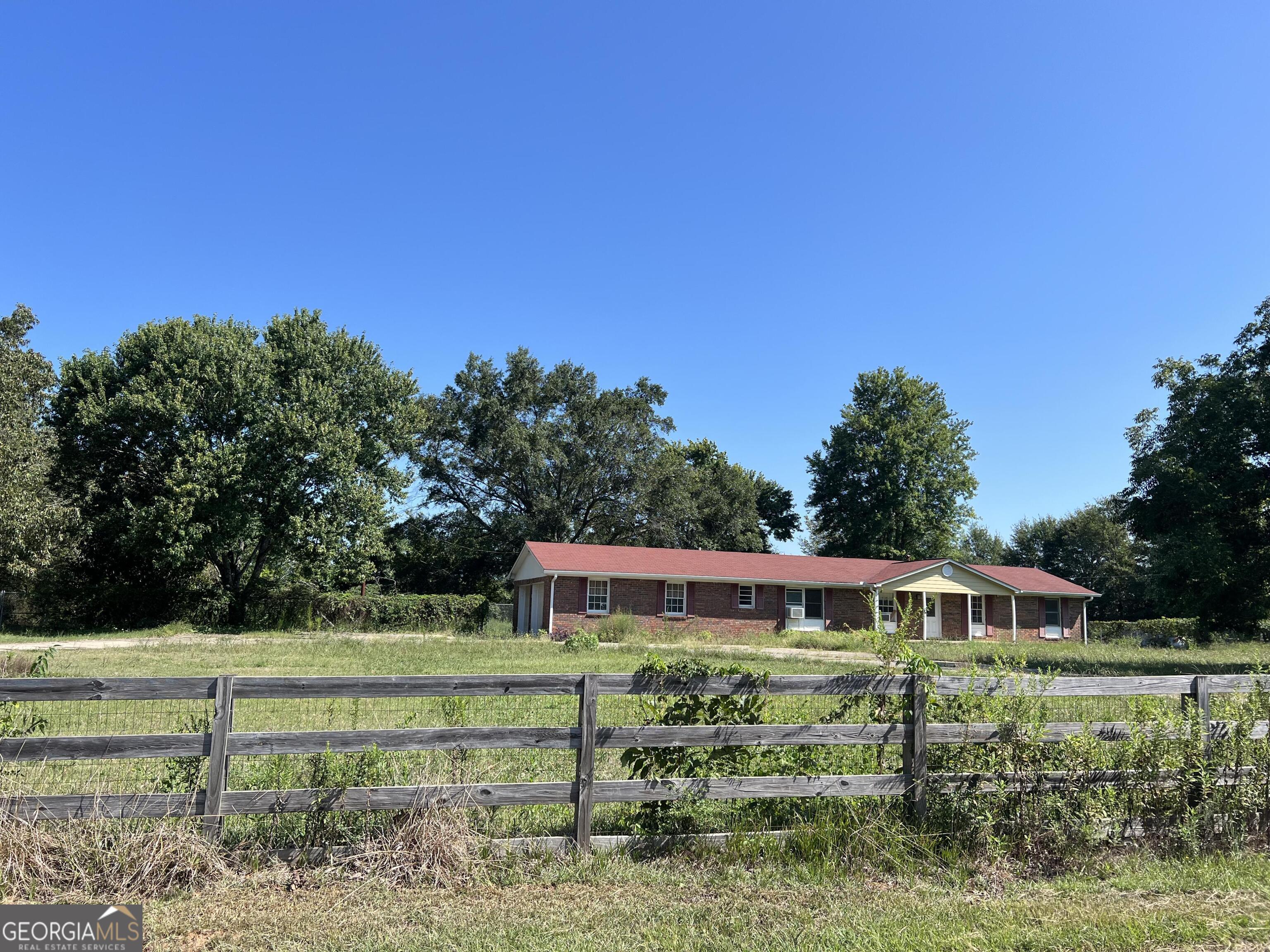 175 Moss Drive Property Photo 1