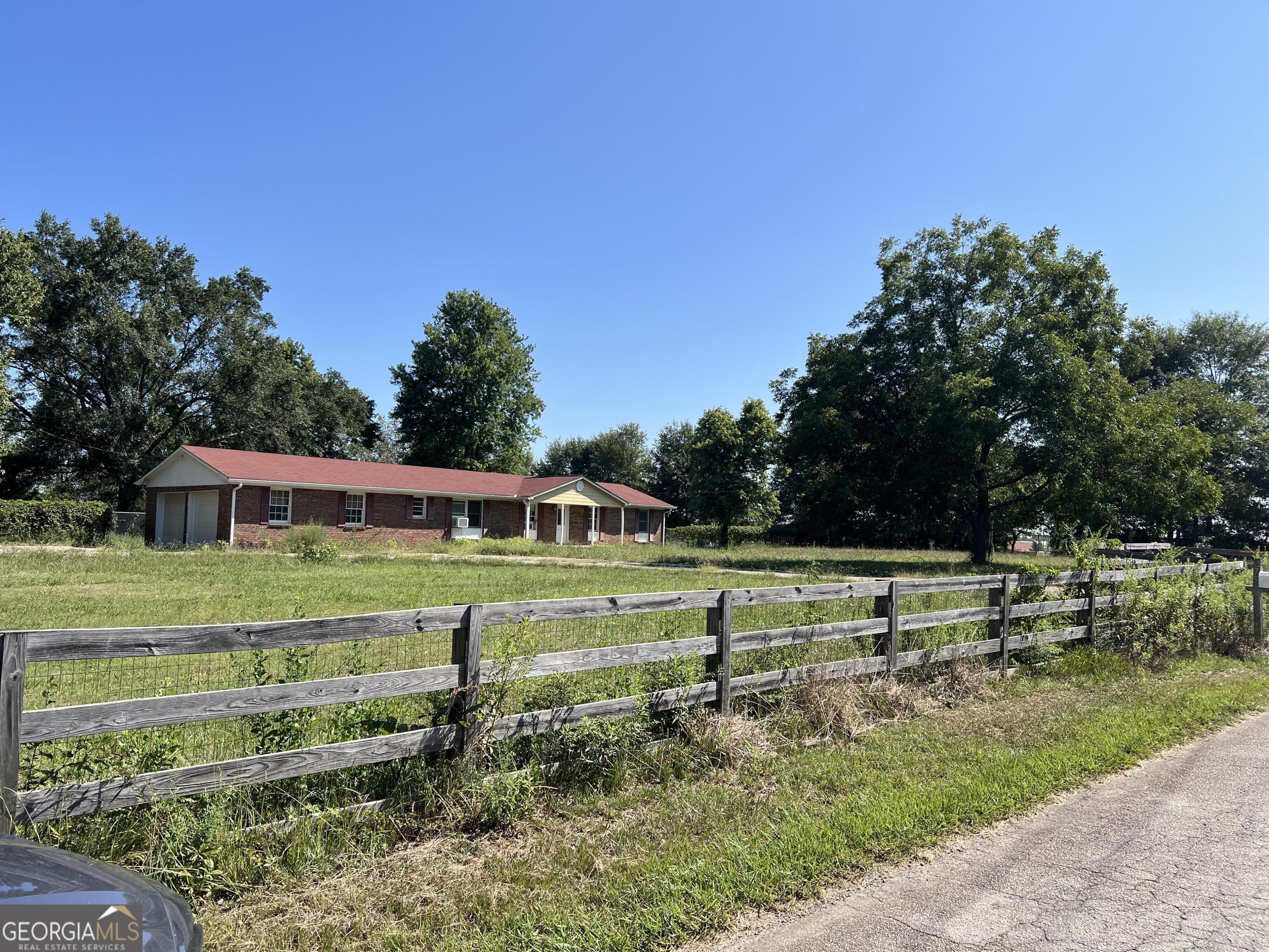 175 Moss Drive Property Photo 4