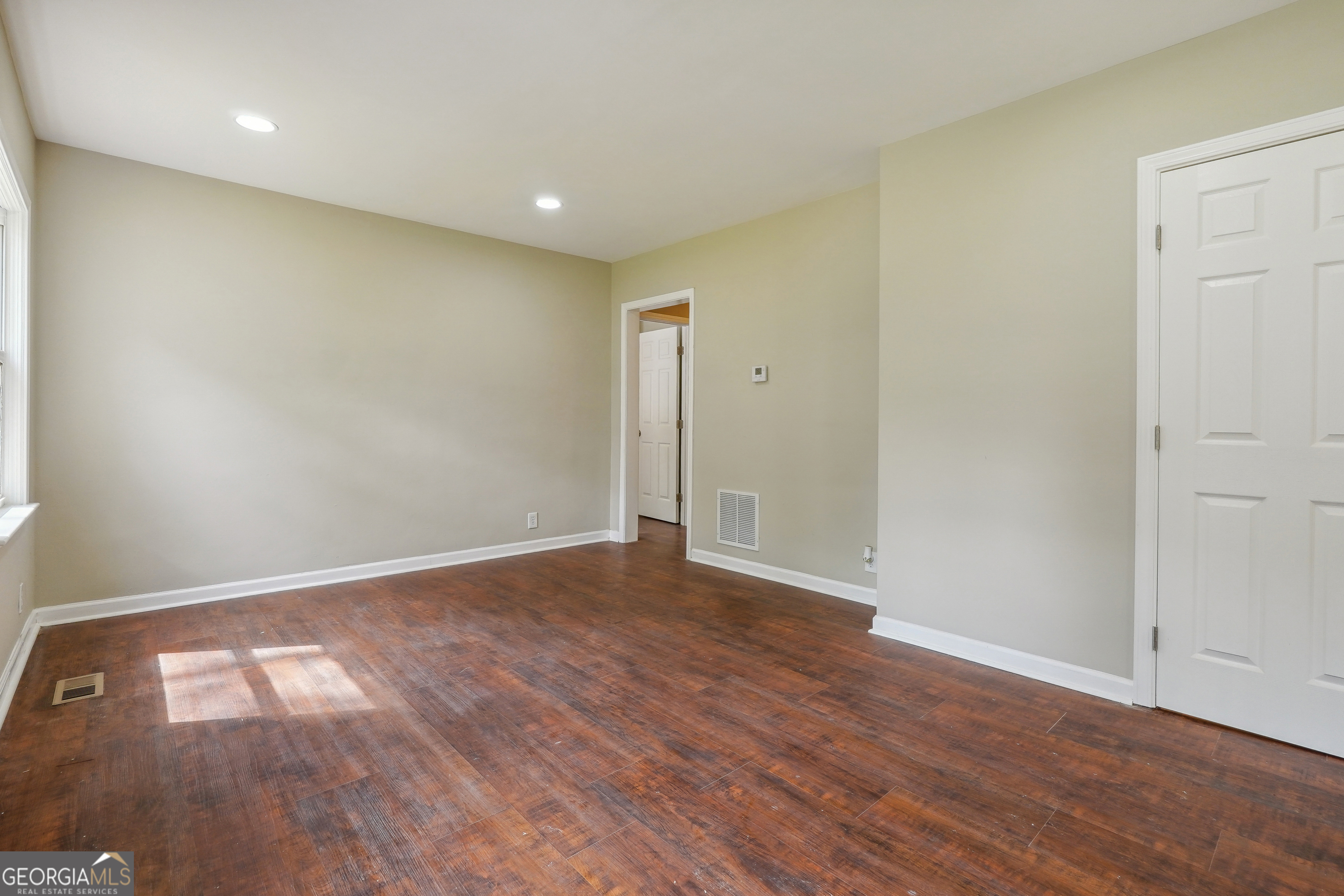 1847 Ridgeland Drive Property Photo 6