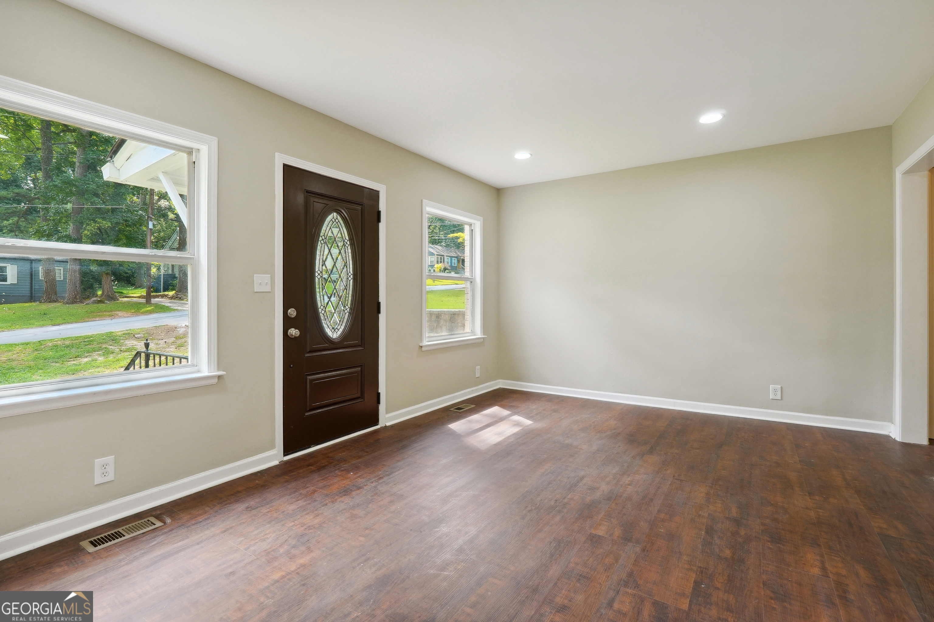 1847 Ridgeland Drive Property Photo 7