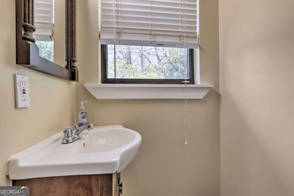 6207 Moss Drive Property Photo 24