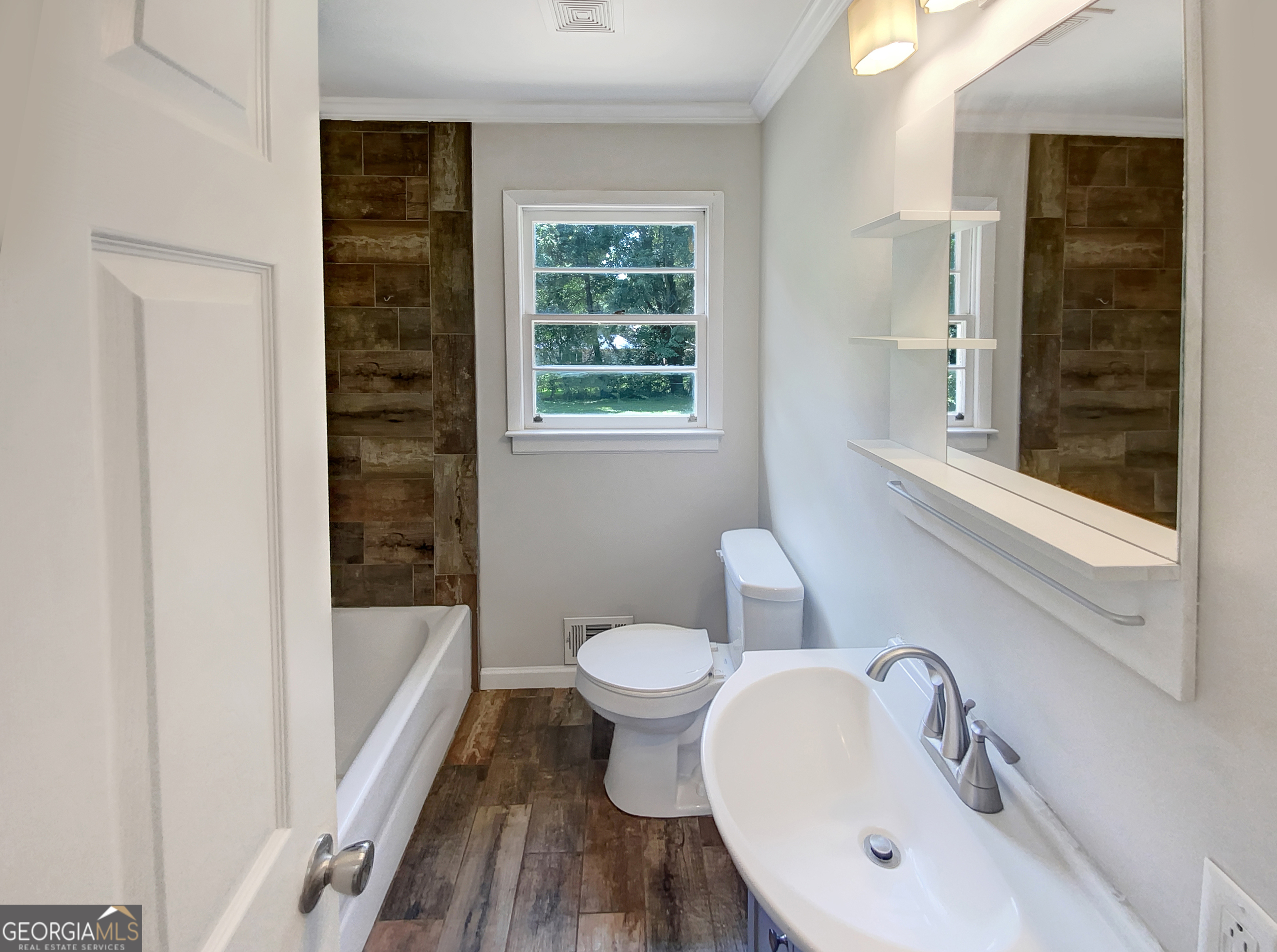 5084 Valley Lake Road Property Photo 13