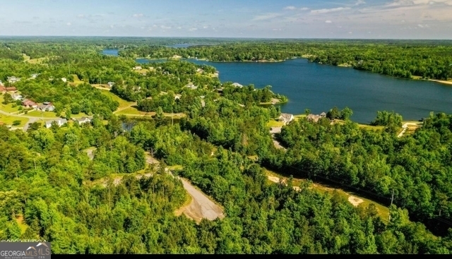 2282 Lake Helen Court Property Photo 1