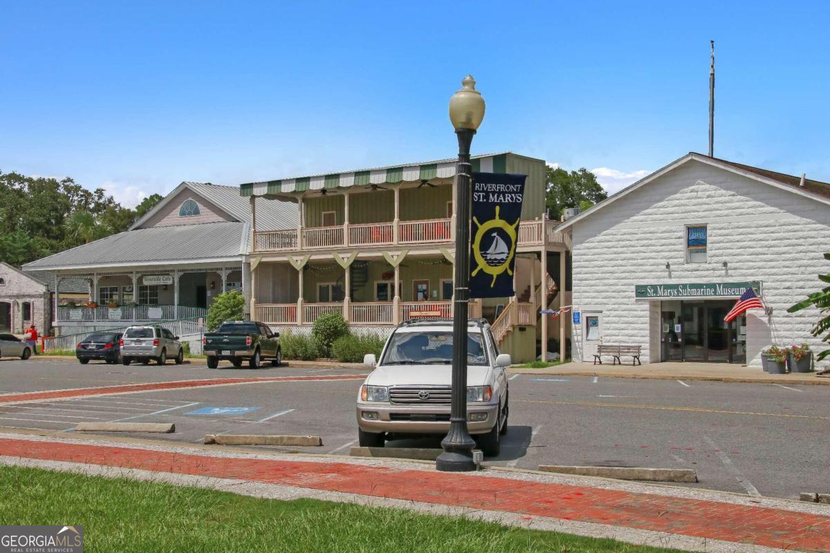209 W Gallop Street Property Photo 18