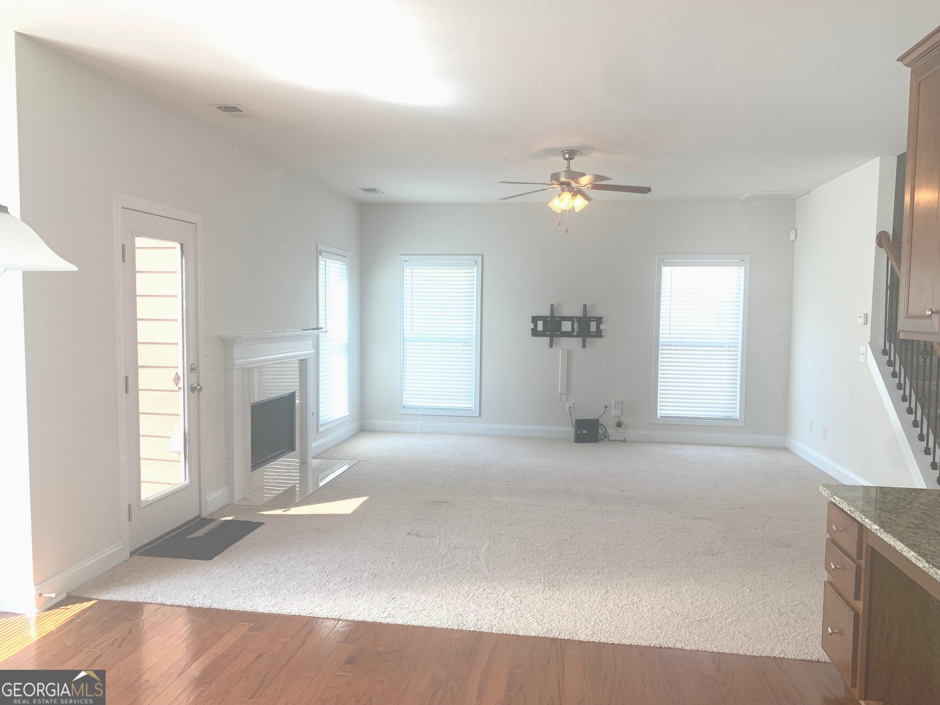 2118 Water Mill Court Property Photo 2
