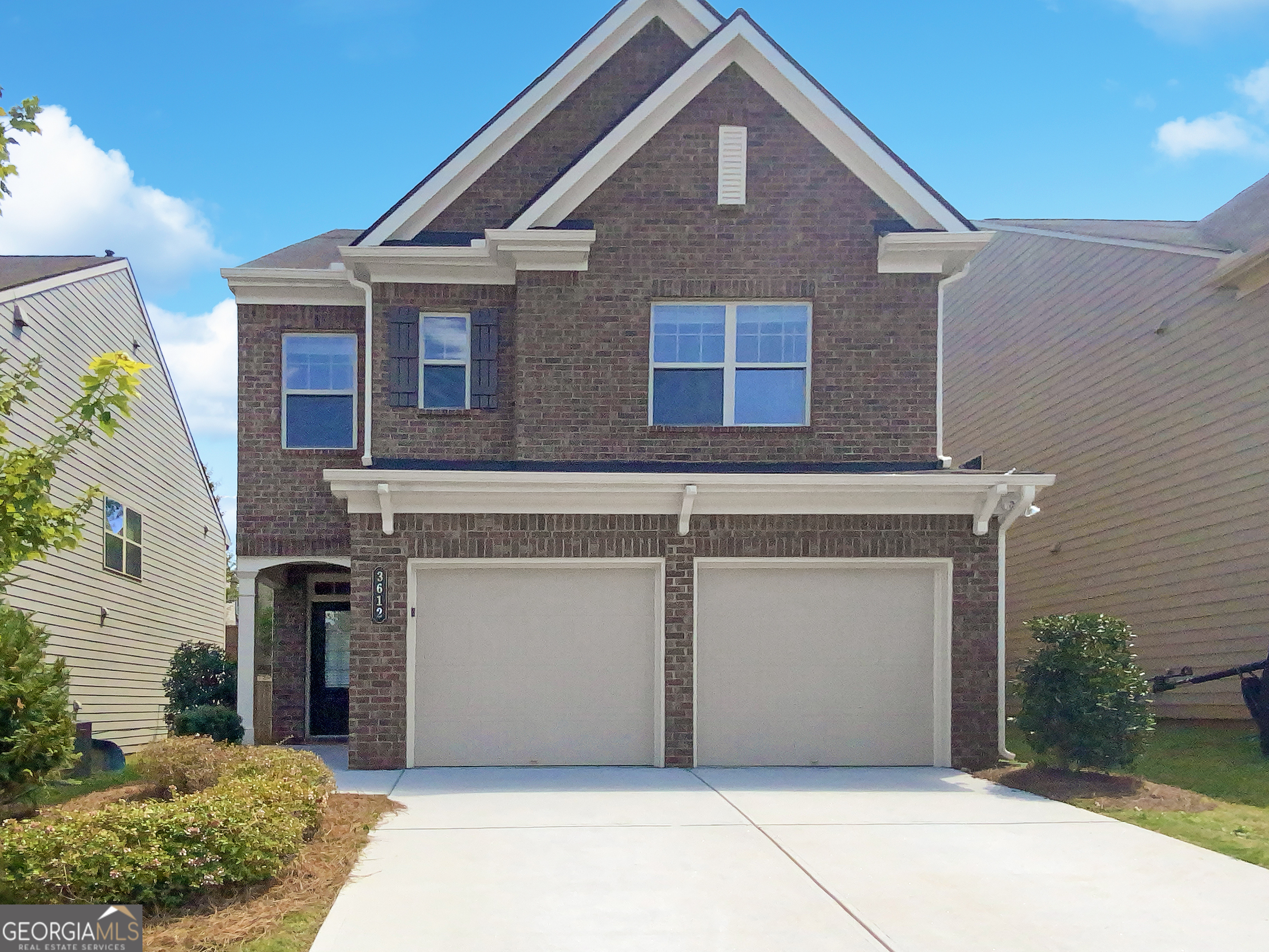 3612 Moon Crest Drive Property Photo 1