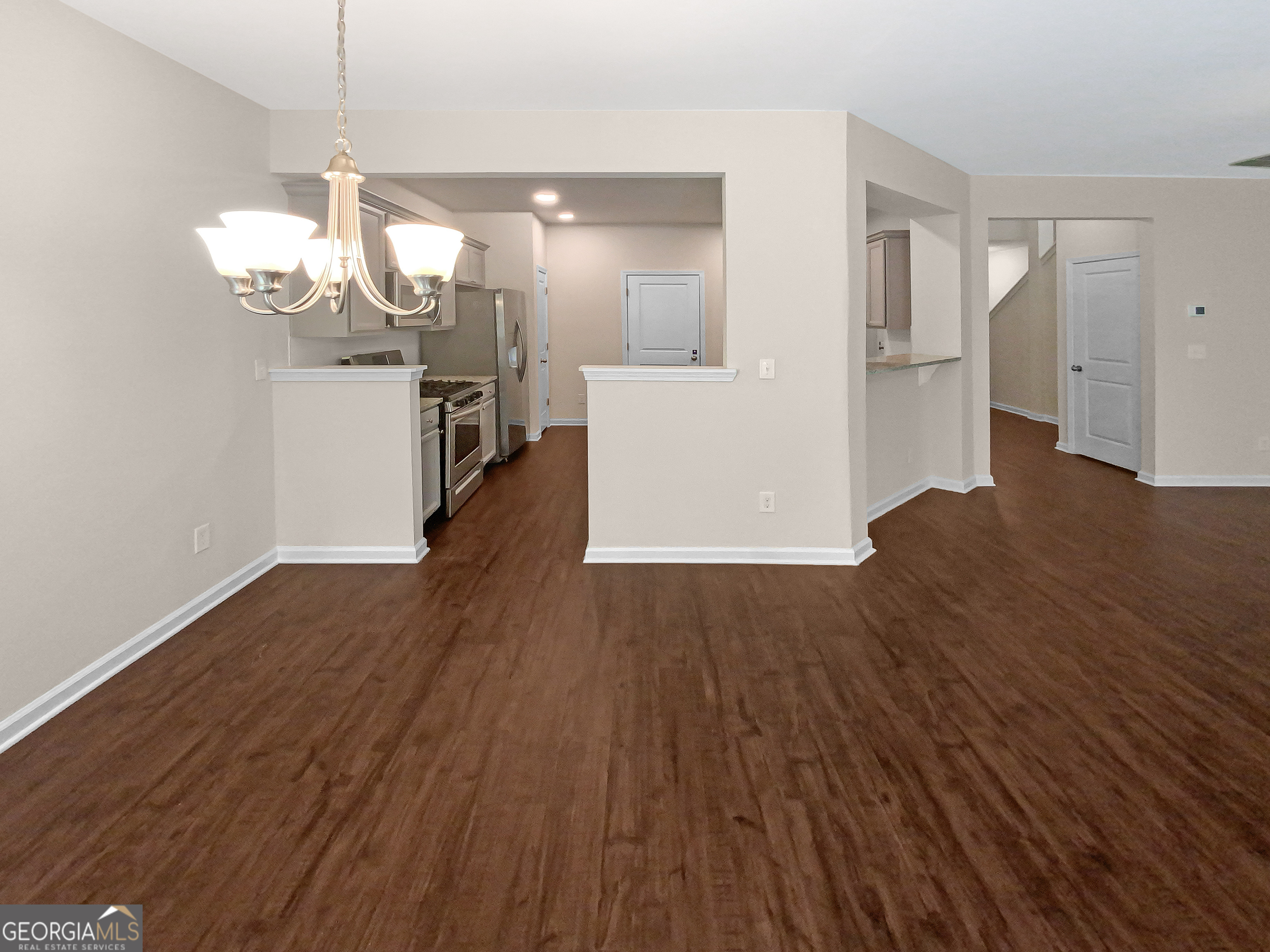 3612 Moon Crest Drive Property Photo 11