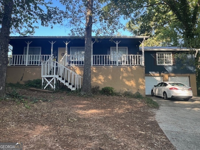 145 Lakeshore Drive S Property Photo