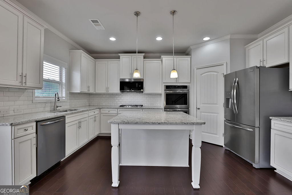 6640 Country Lake Road Property Photo 9