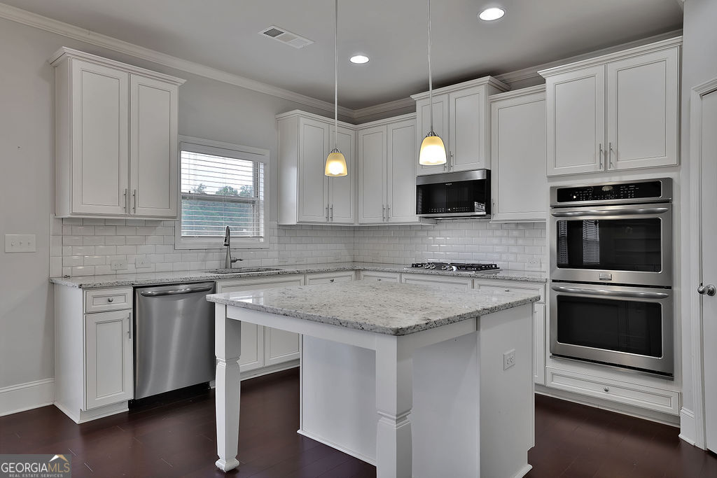 6640 Country Lake Road Property Photo 10
