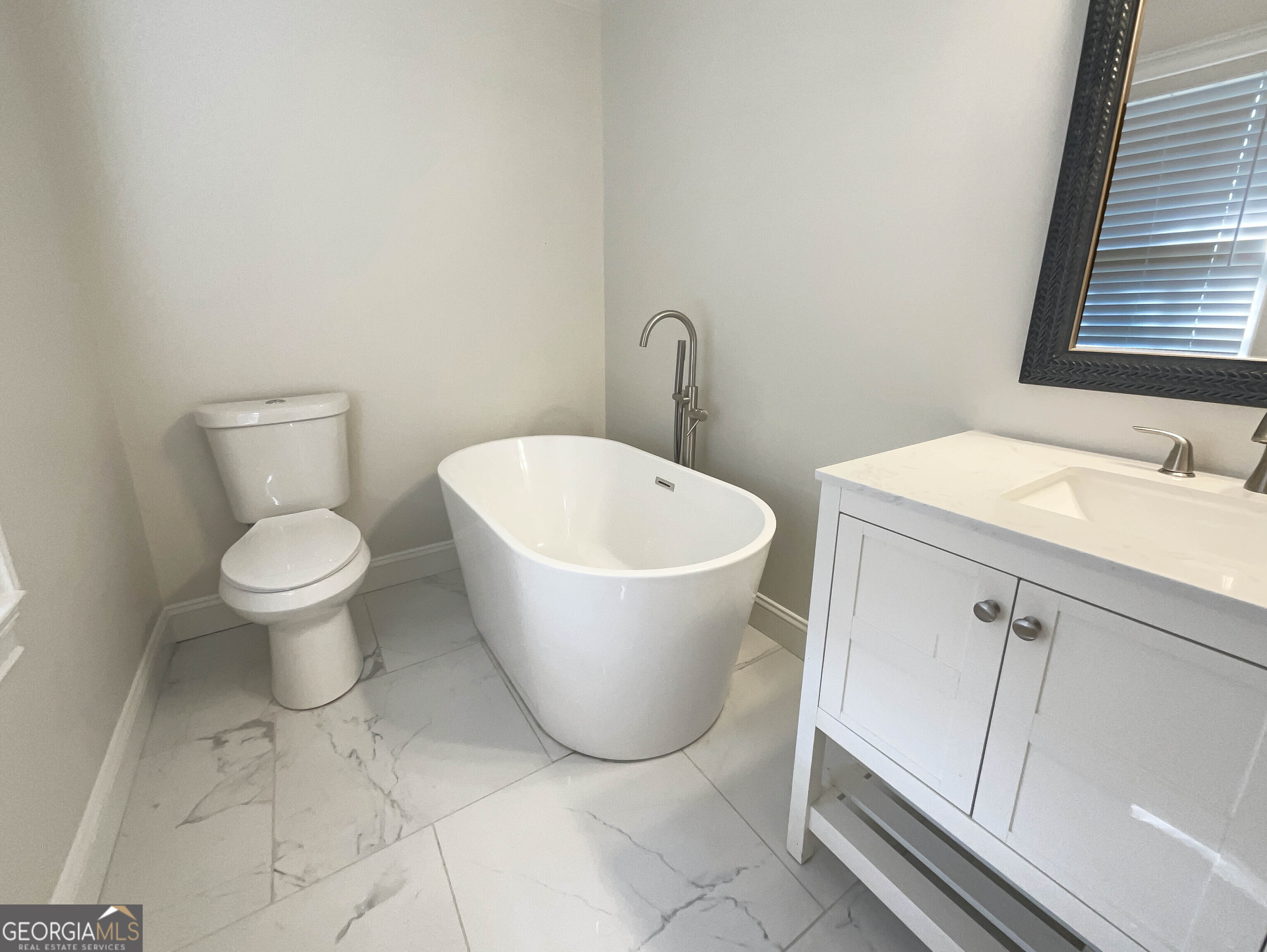 103 Valley Road Property Photo 5