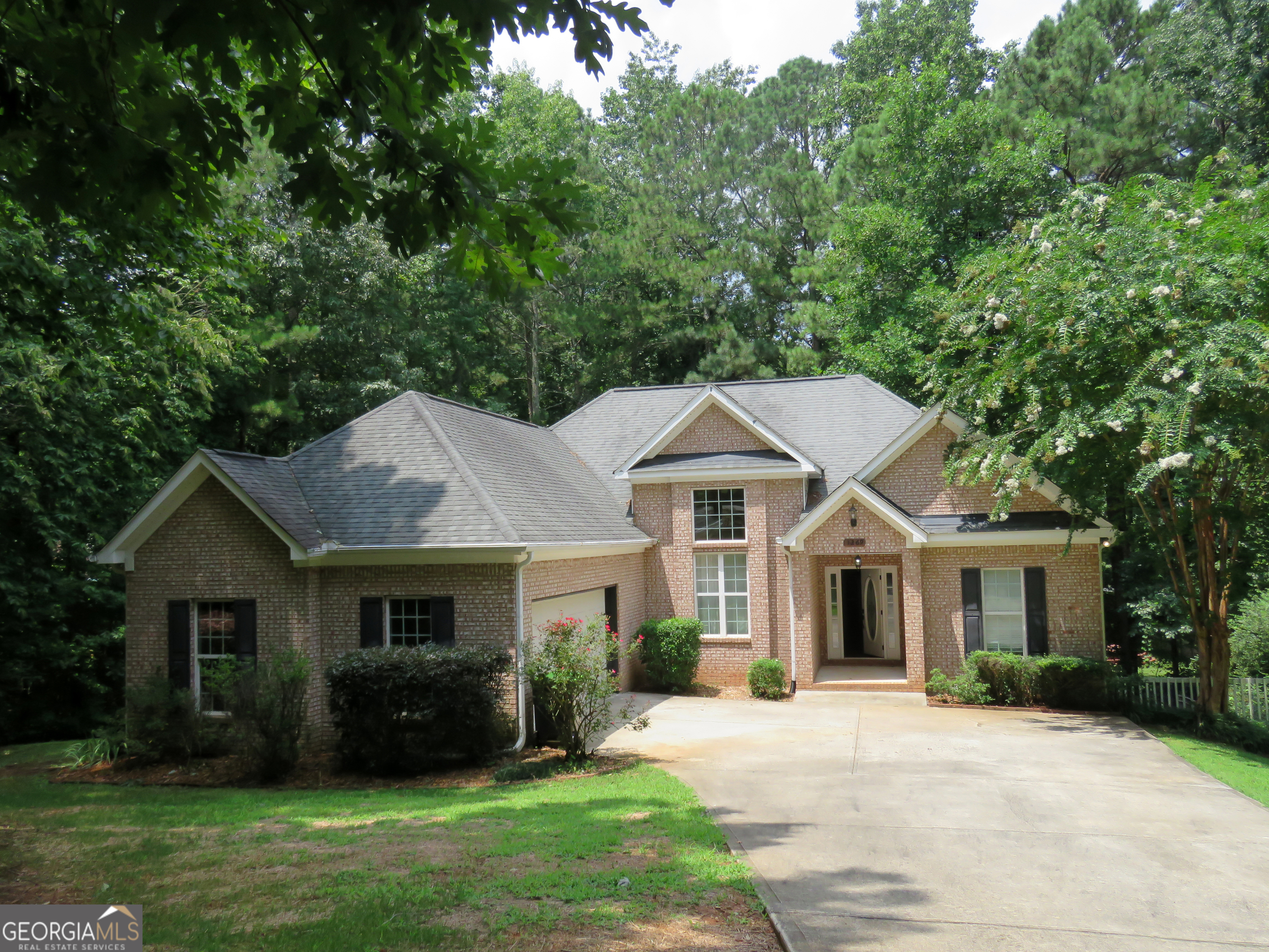 1269 Heritage Drive Property Photo 2