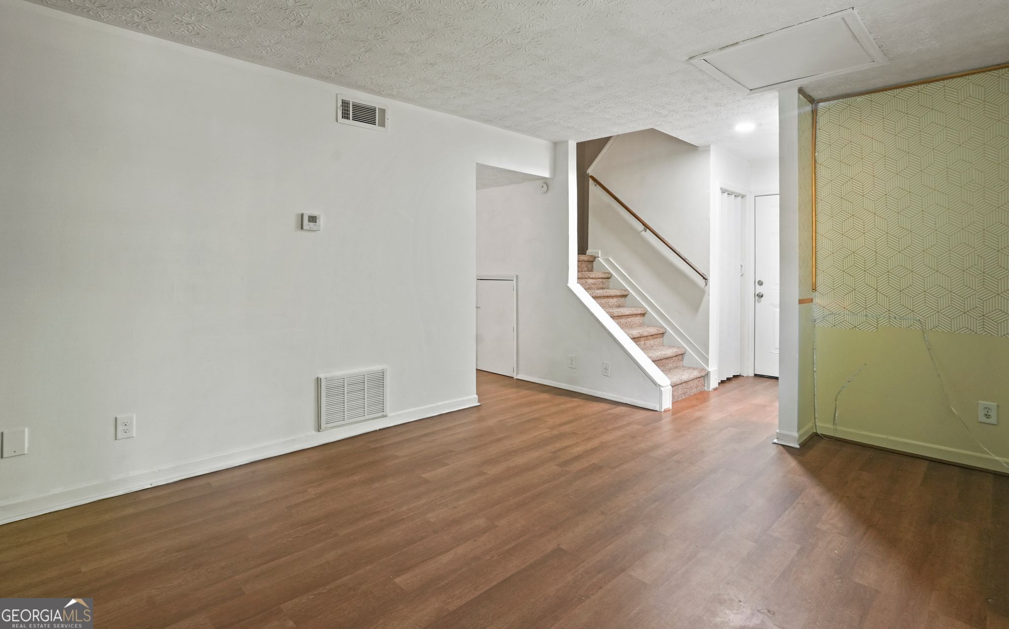 6584 Sleepy Hollow Lane Property Photo 11