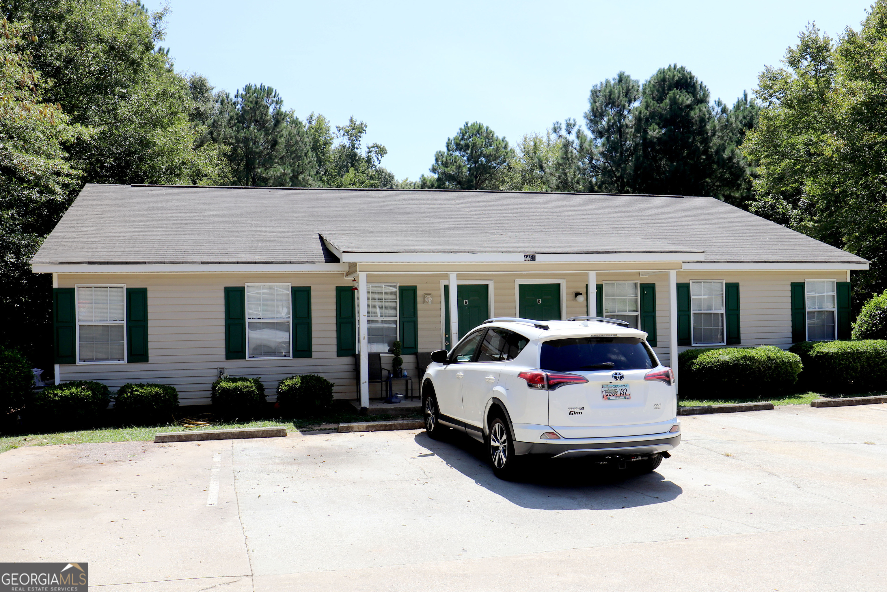 4434 Highway 142 Property Photo 1