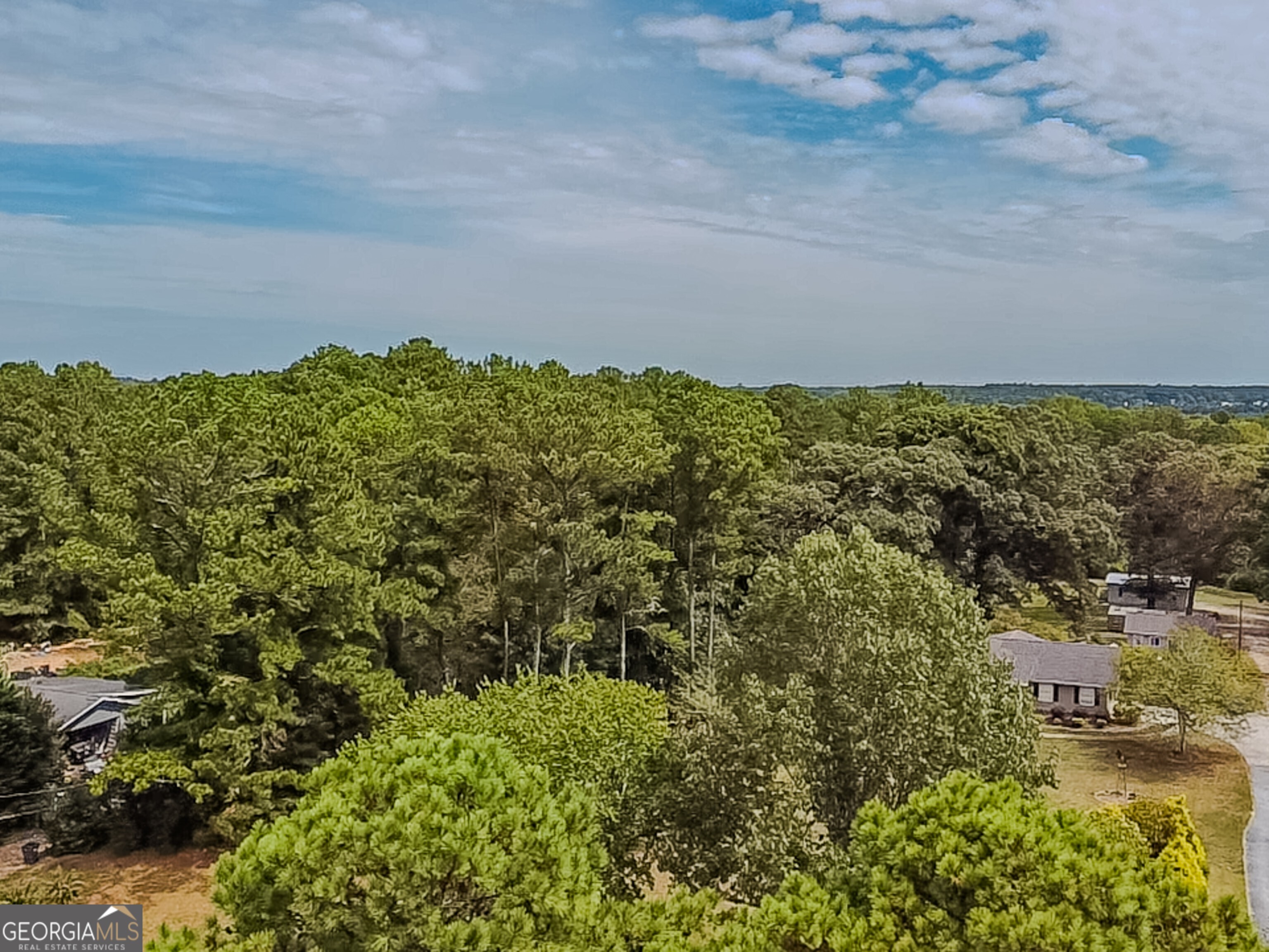 1152 Harbins Road Property Photo 9