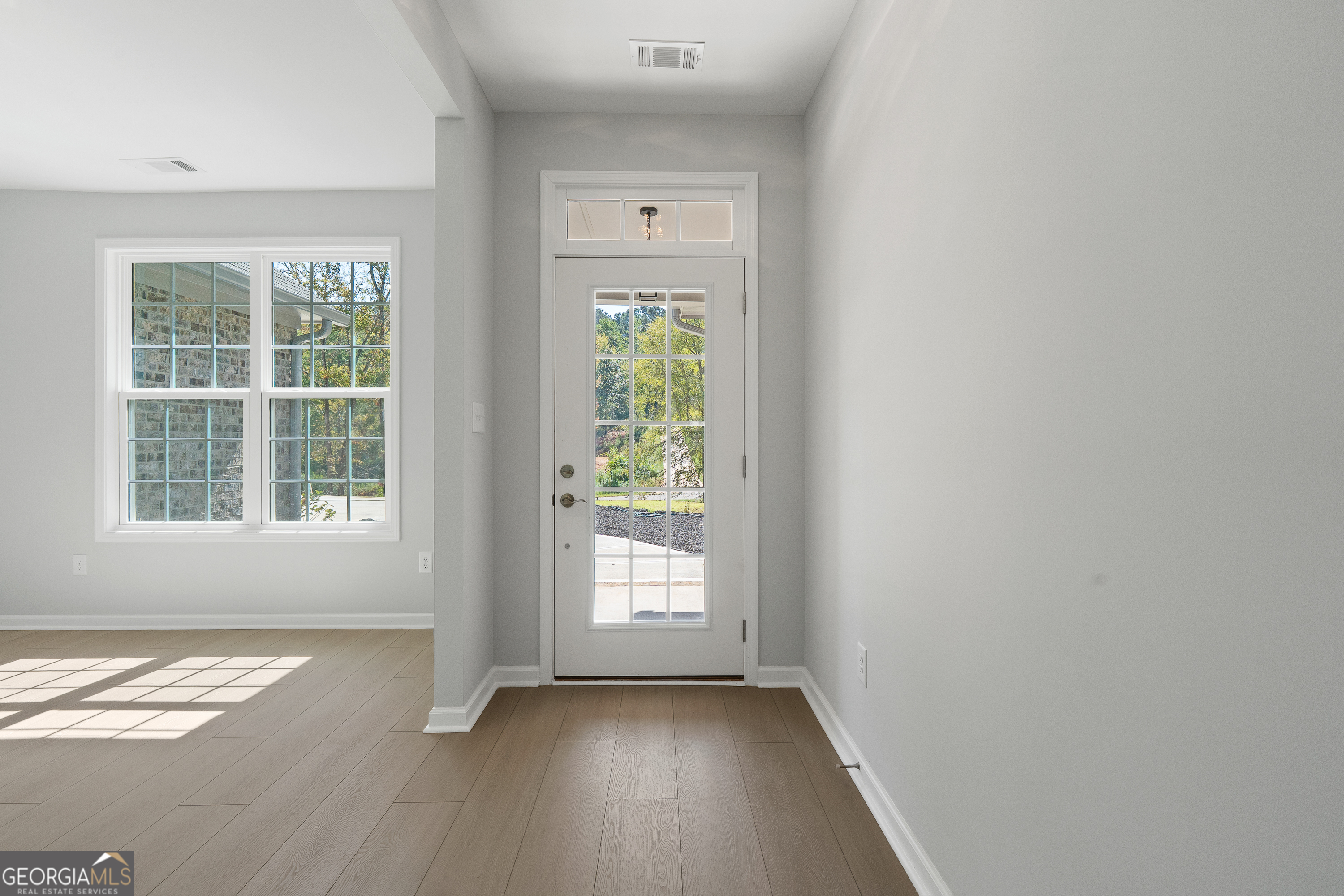 4477 Rivercliff Way Property Photo 9