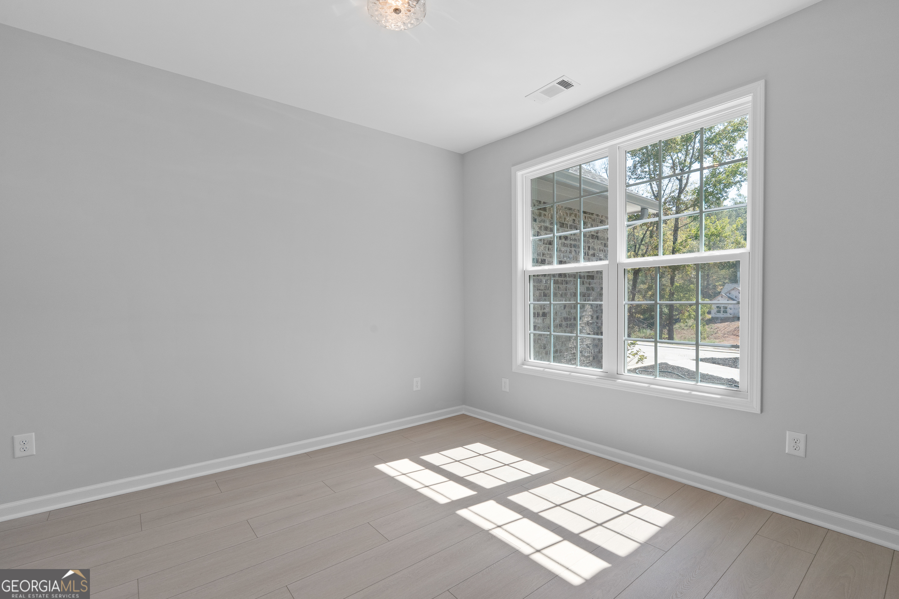 4477 Rivercliff Way Property Photo 15