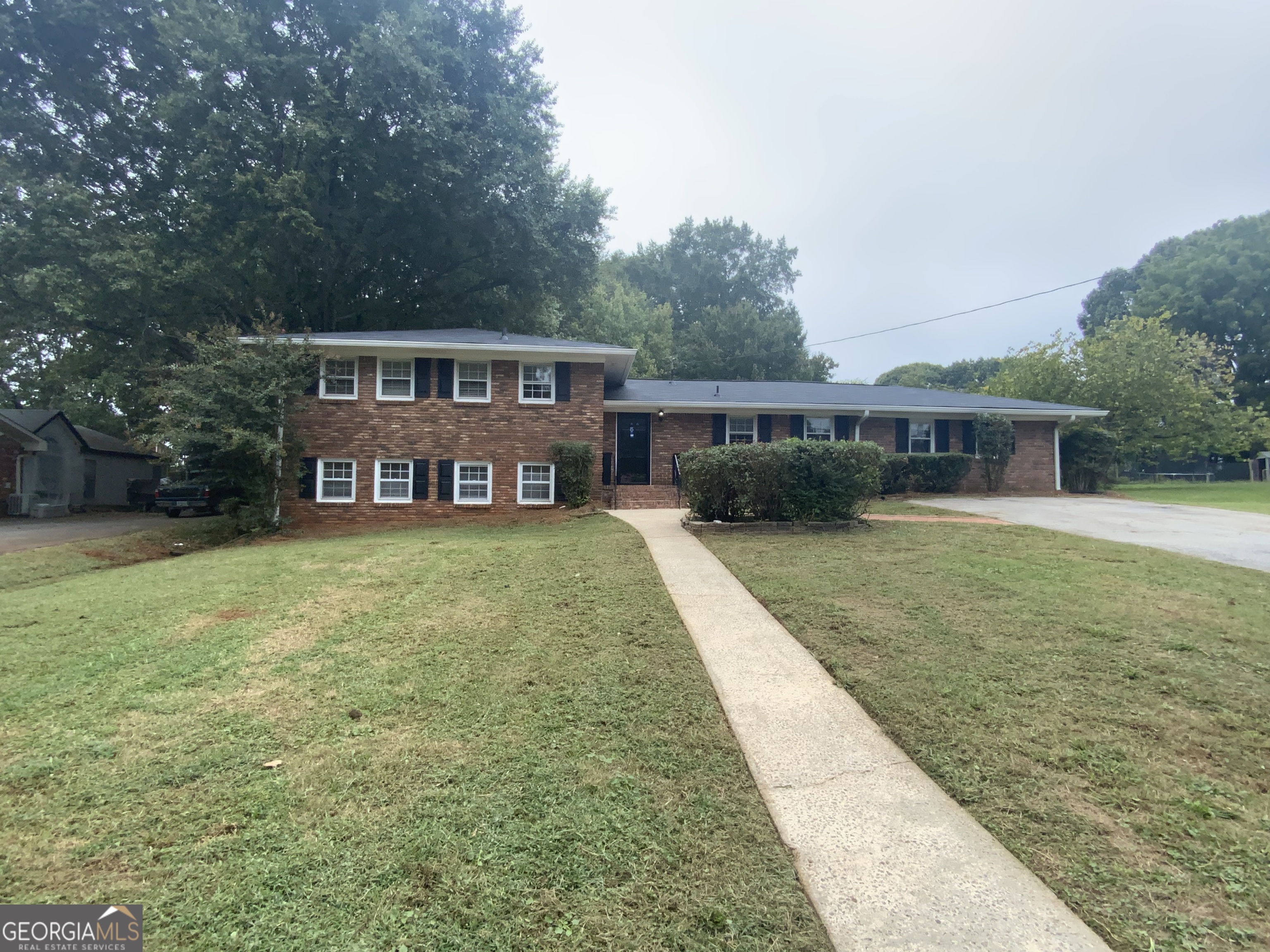 741 Prince Avenue Property Photo 1