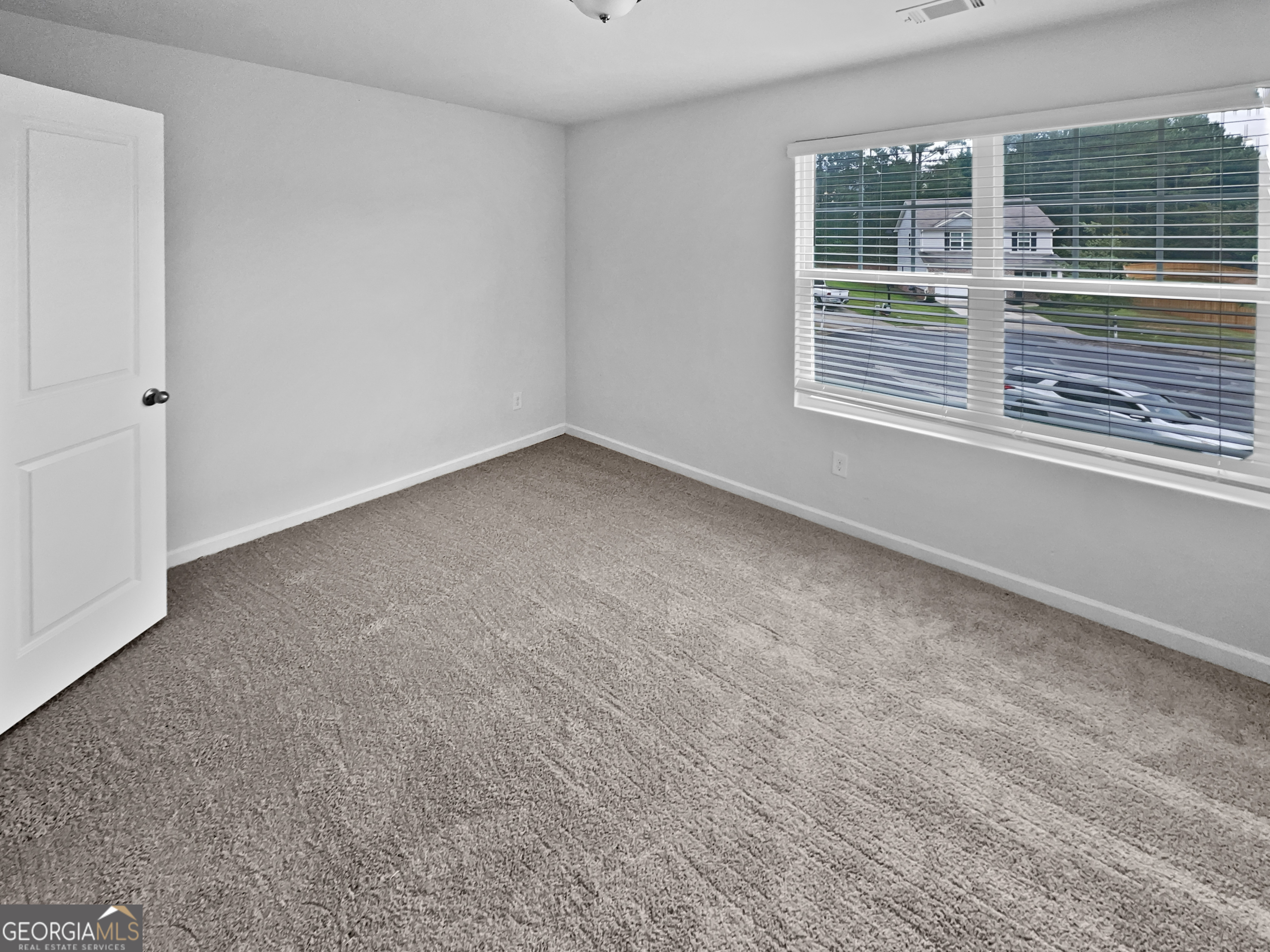200 Augusta Woods Drive Property Photo 17