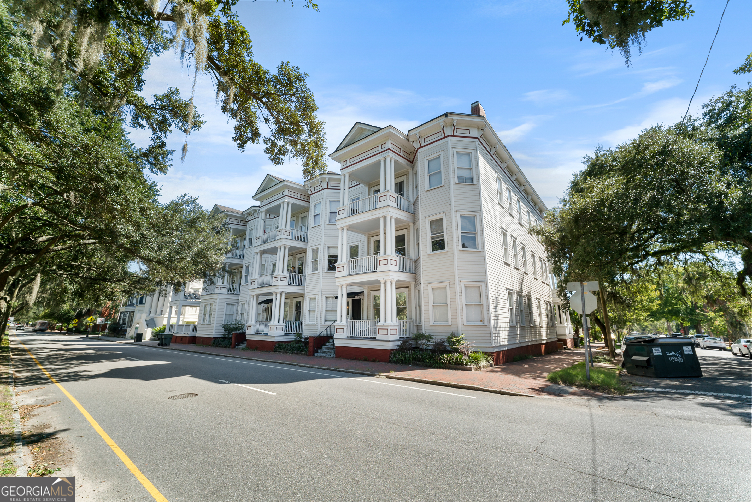 816-818 Drayton Street Property Photo 1