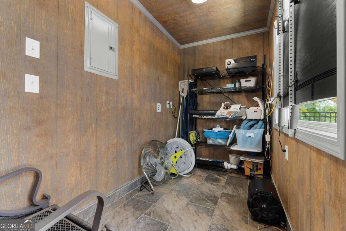 375 Dasher Street Property Photo 20