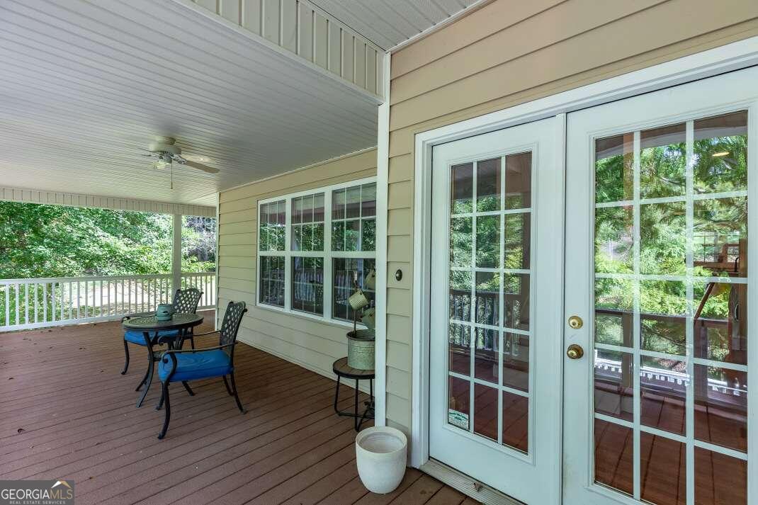 1016 Mull Road Property Photo 4