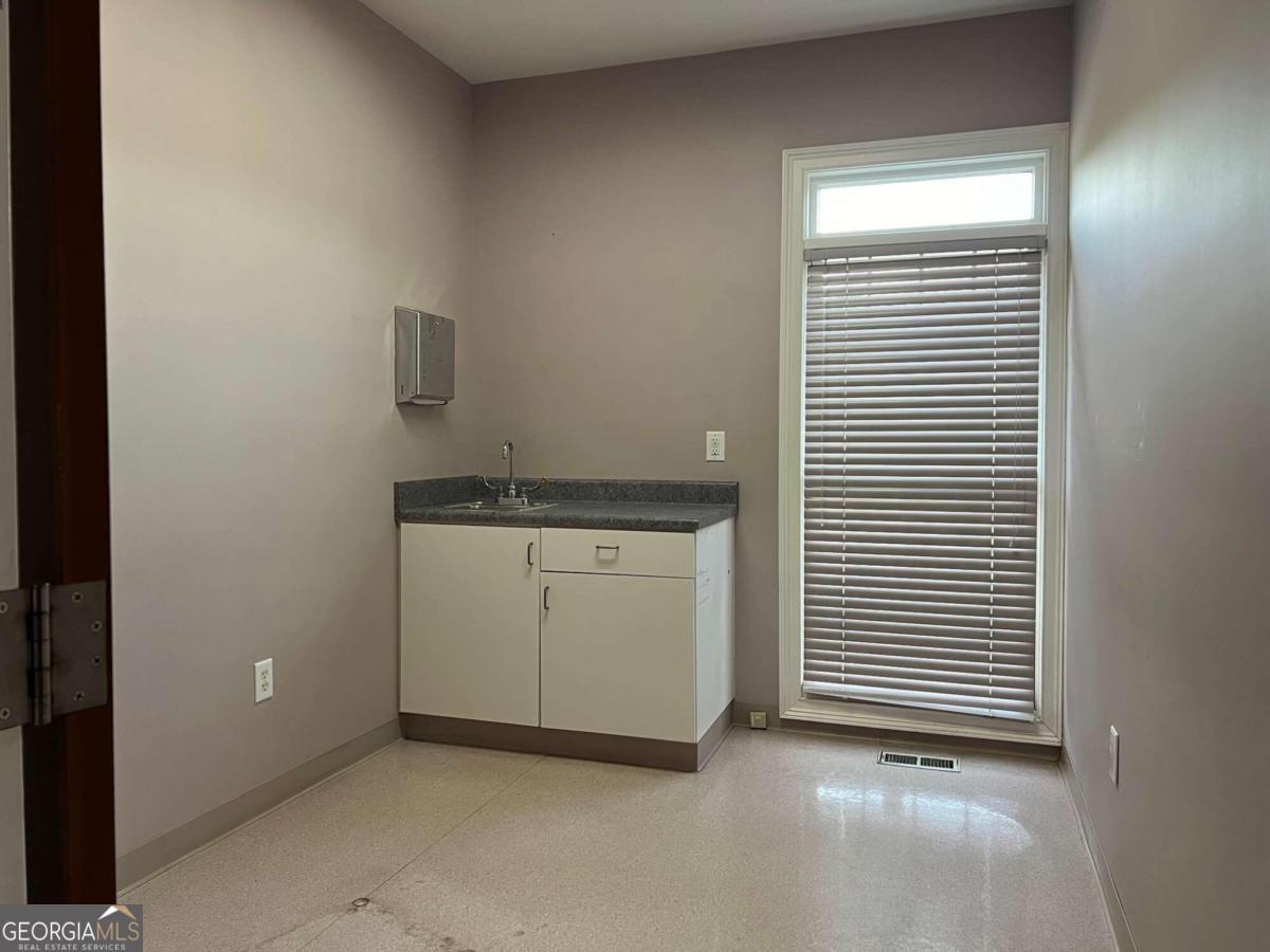 1351 Stonebridge Parkway # 106 Property Photo 6