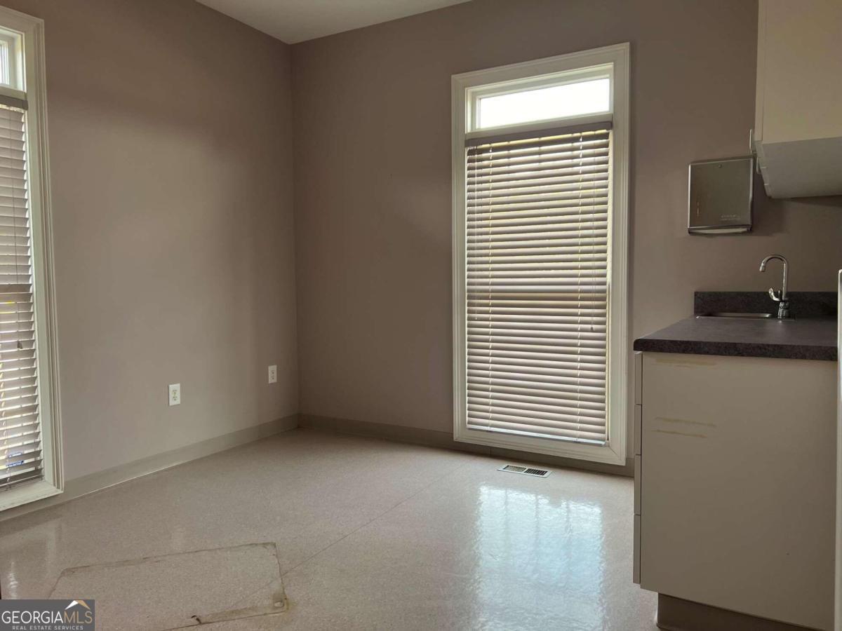1351 Stonebridge Parkway # 106 Property Photo 10