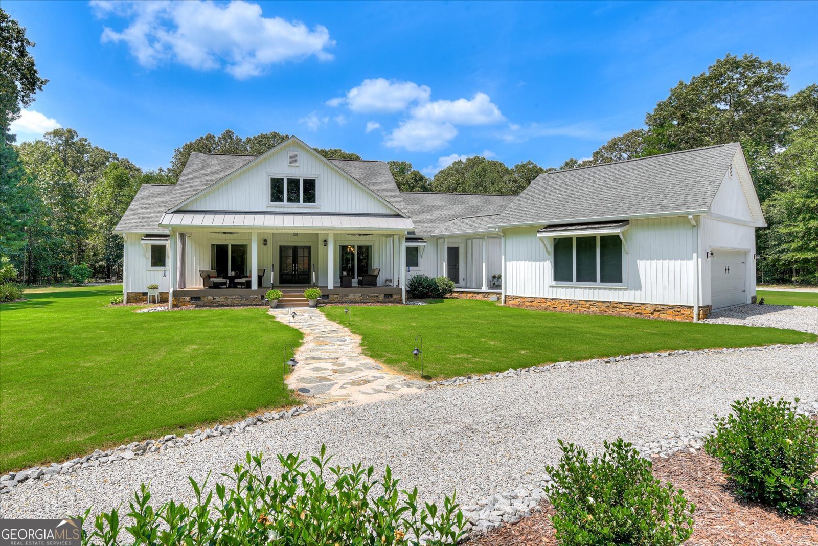 1370 Deerwood Circle Property Photo 1