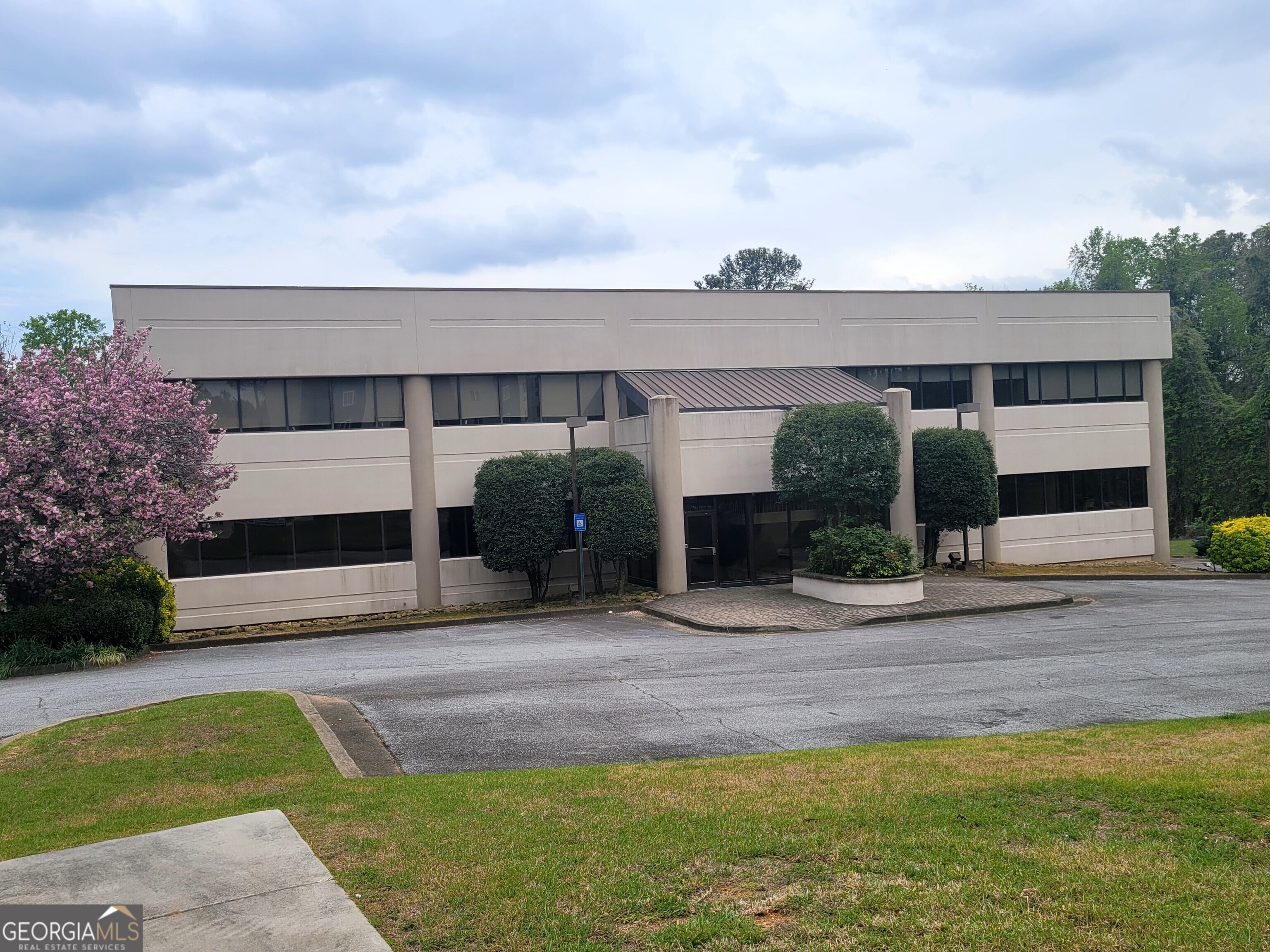 2250 Corporate Plaza Parkway Se Property Photo 1