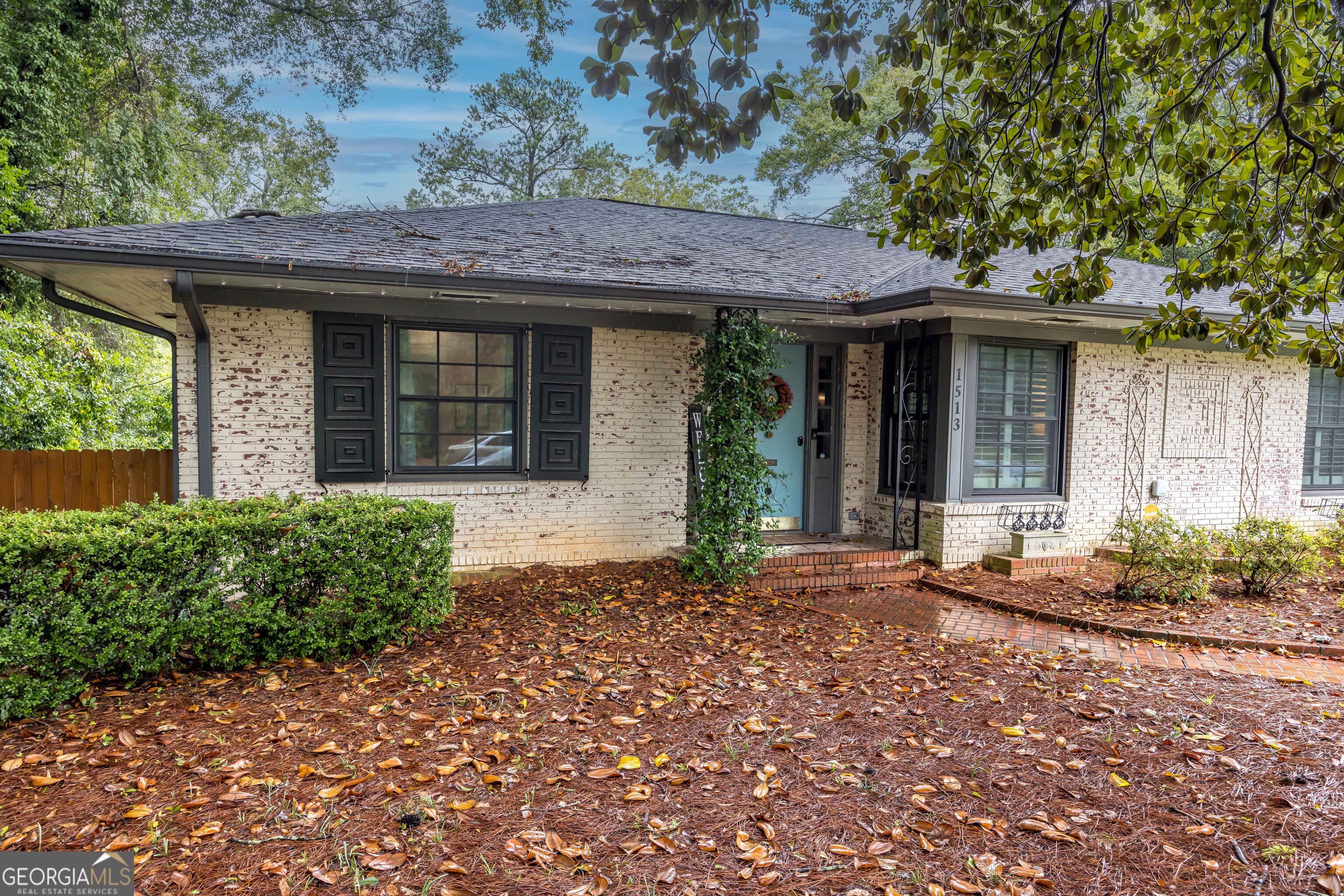 1513 Wells Drive Property Photo 4