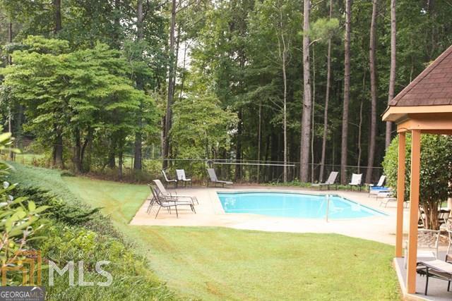 101 Sheffield Drive Property Photo 3