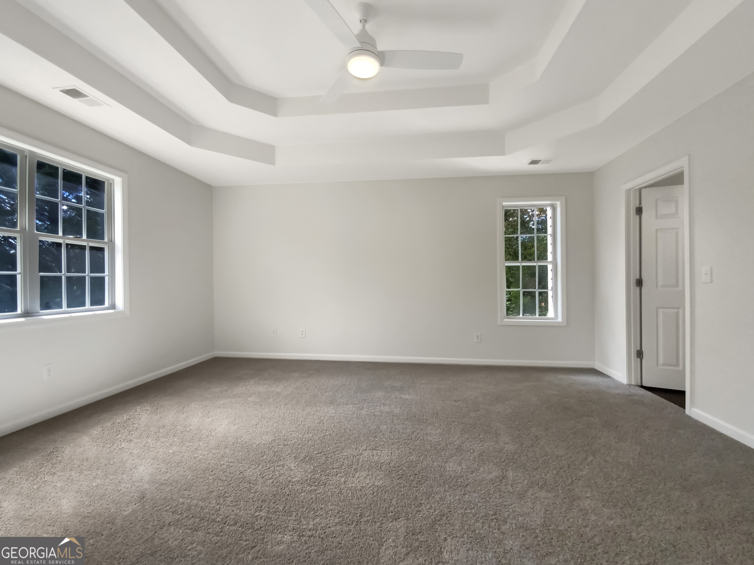 5642 Waldens Farm Drive Property Photo 5