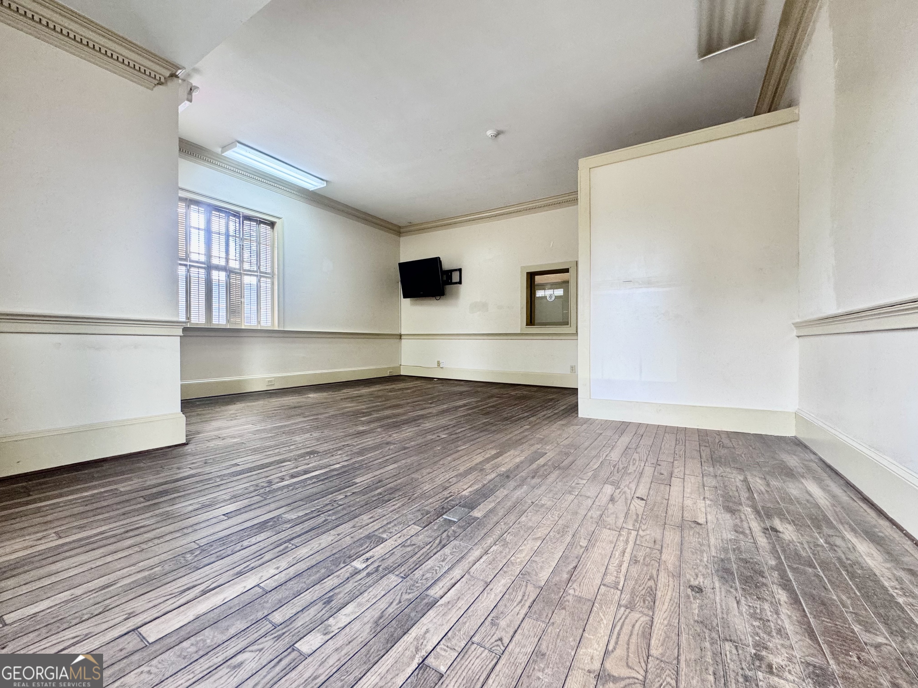 402 Rome Street Property Photo 15