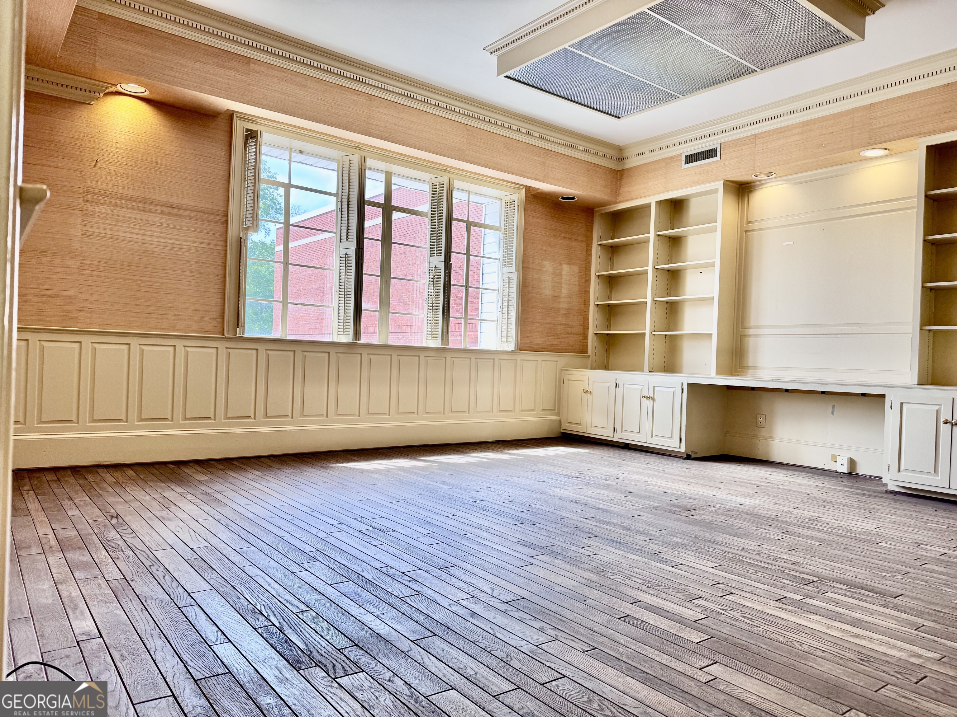 402 Rome Street Property Photo 29