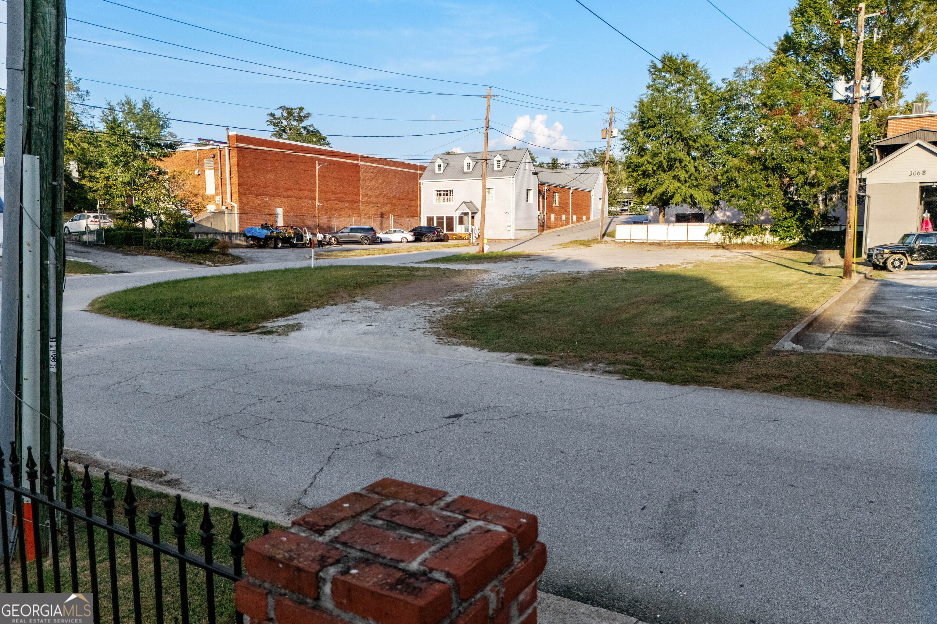 402 Rome Street Property Photo 53