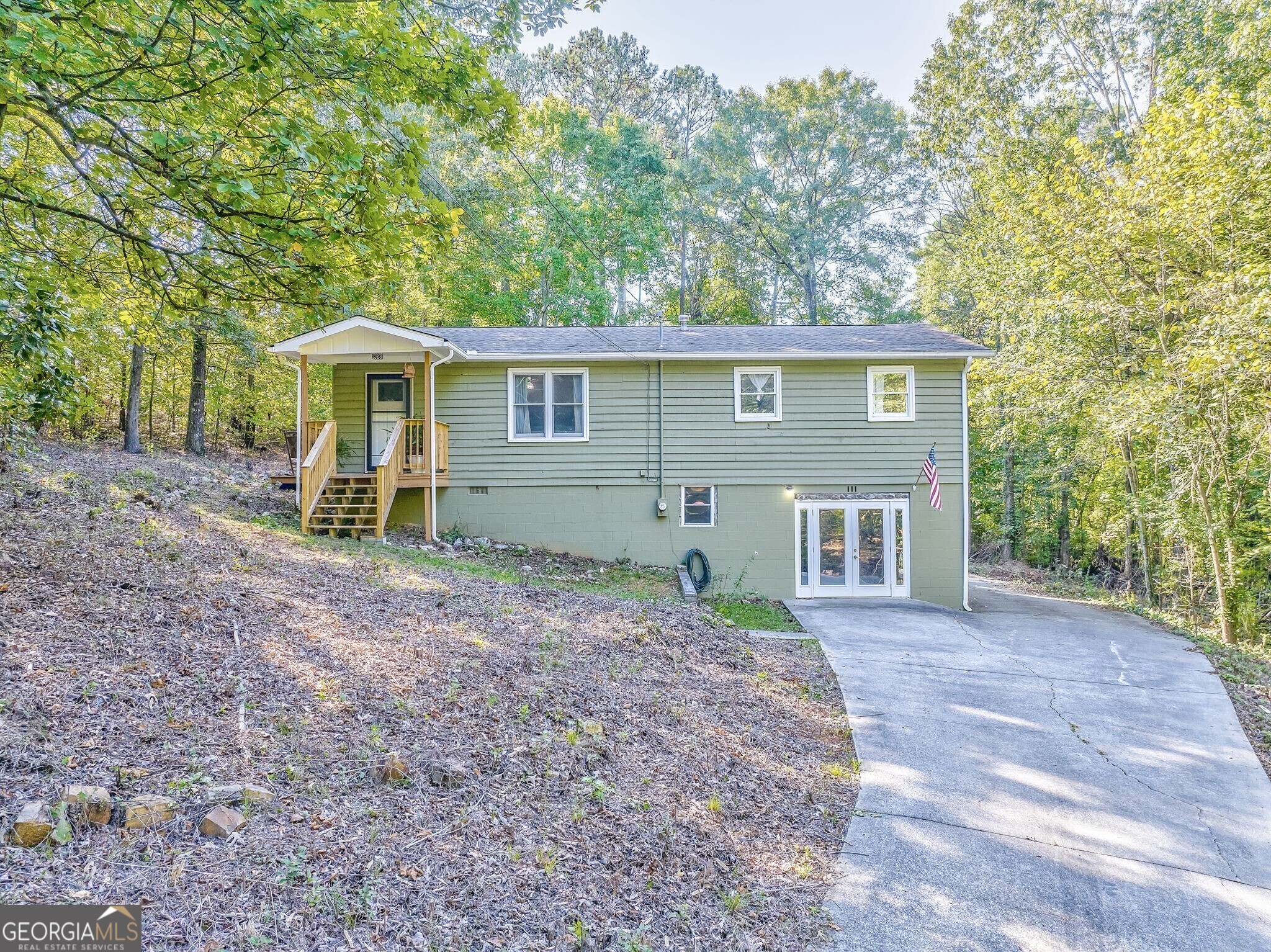 111 Sylvan Drive Property Photo