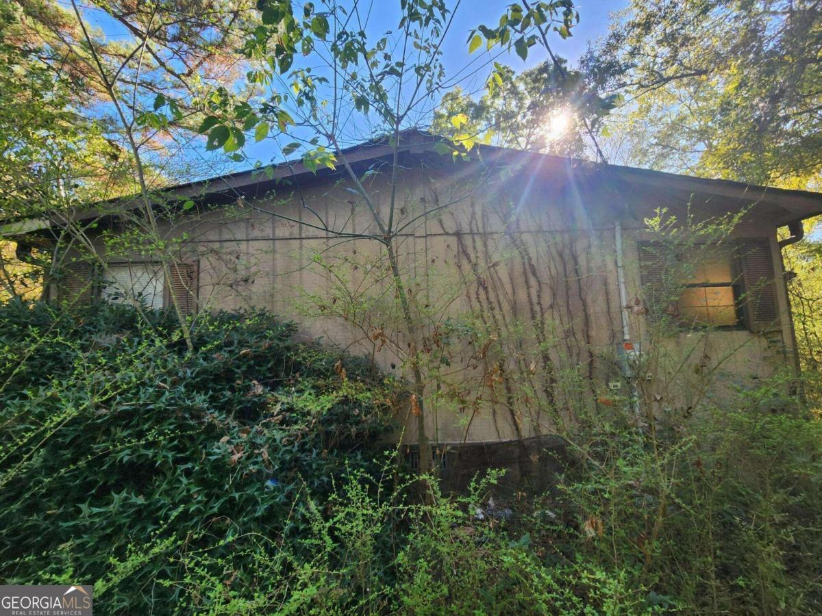 2281 Carr Road Ne Property Photo 5