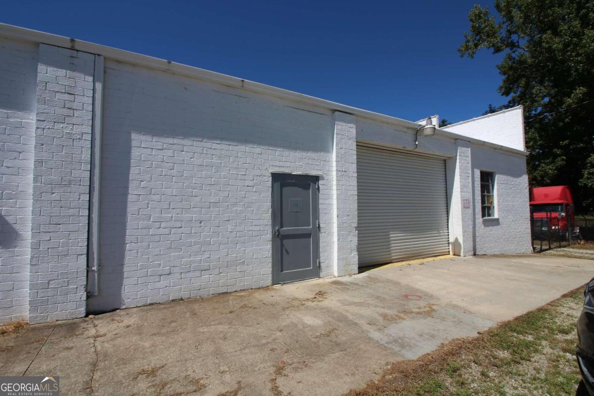 18 Highway 16 Property Photo 4