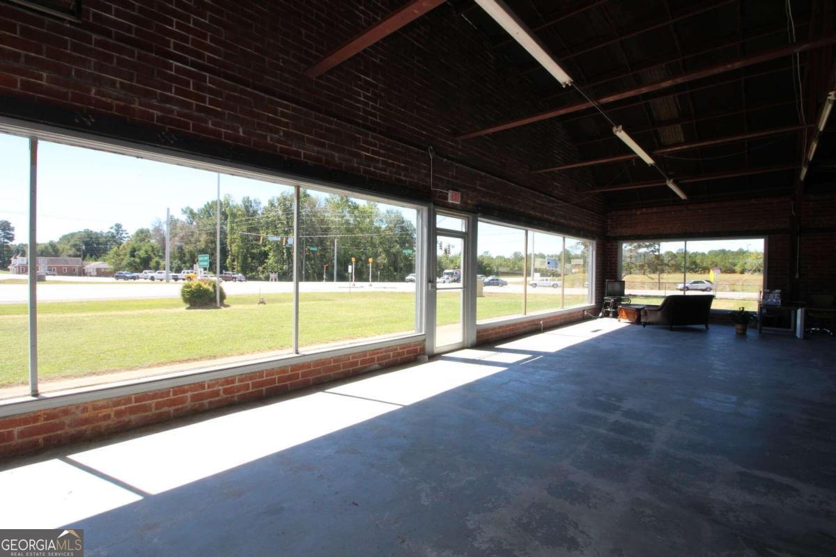 18 Highway 16 Property Photo 10