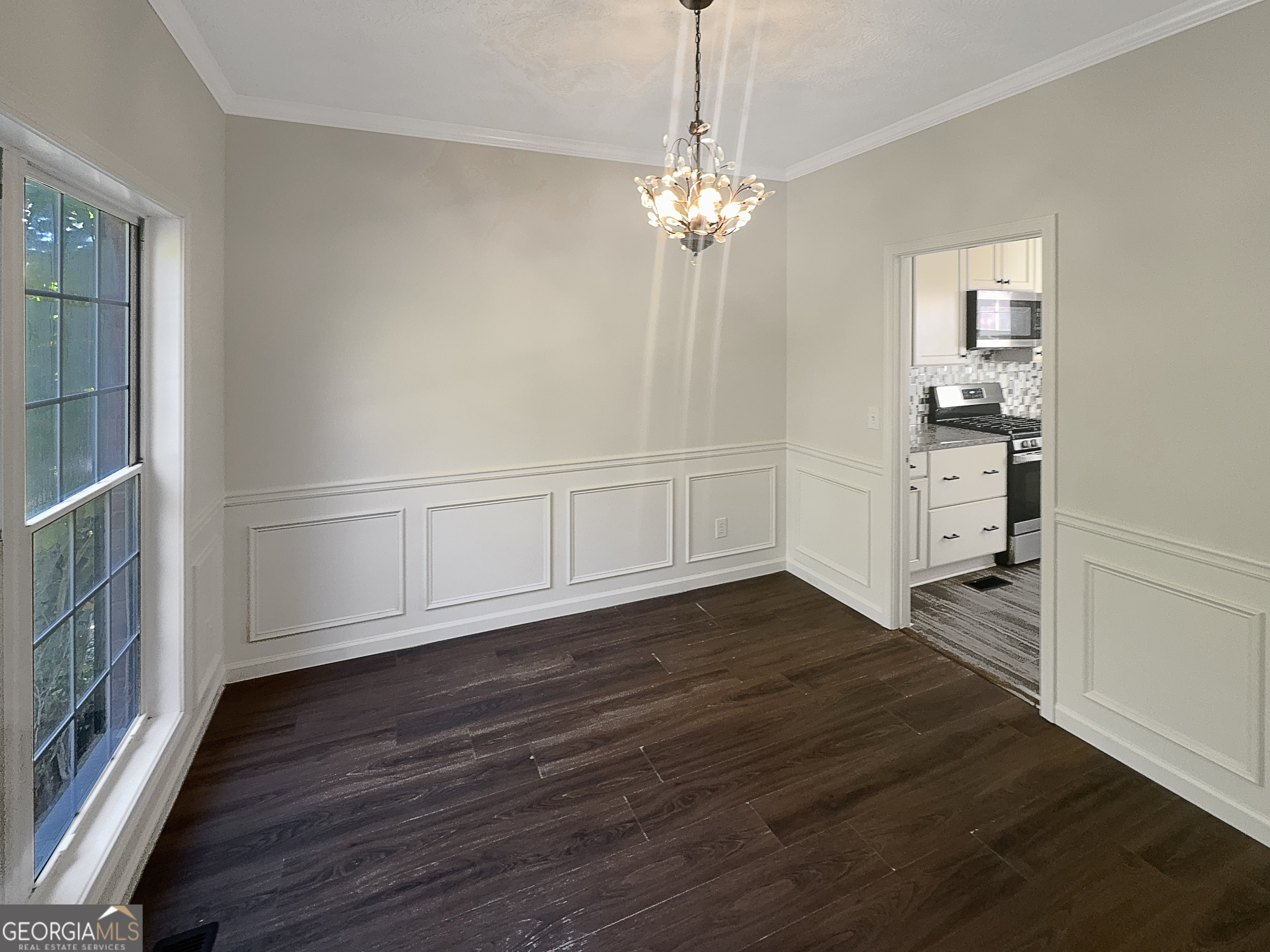 200 Eagle Glen Court Property Photo 14