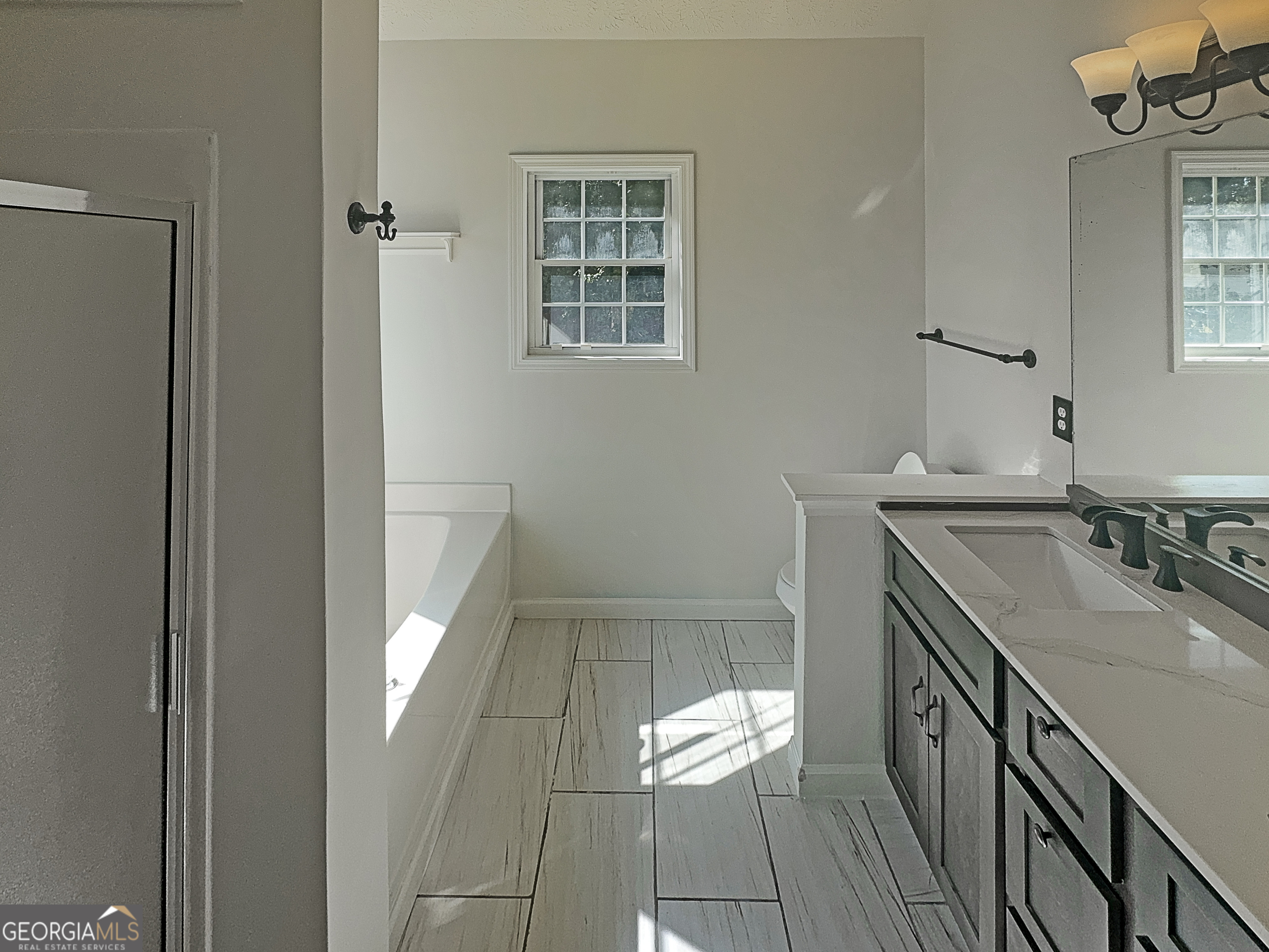 200 Eagle Glen Court Property Photo 22