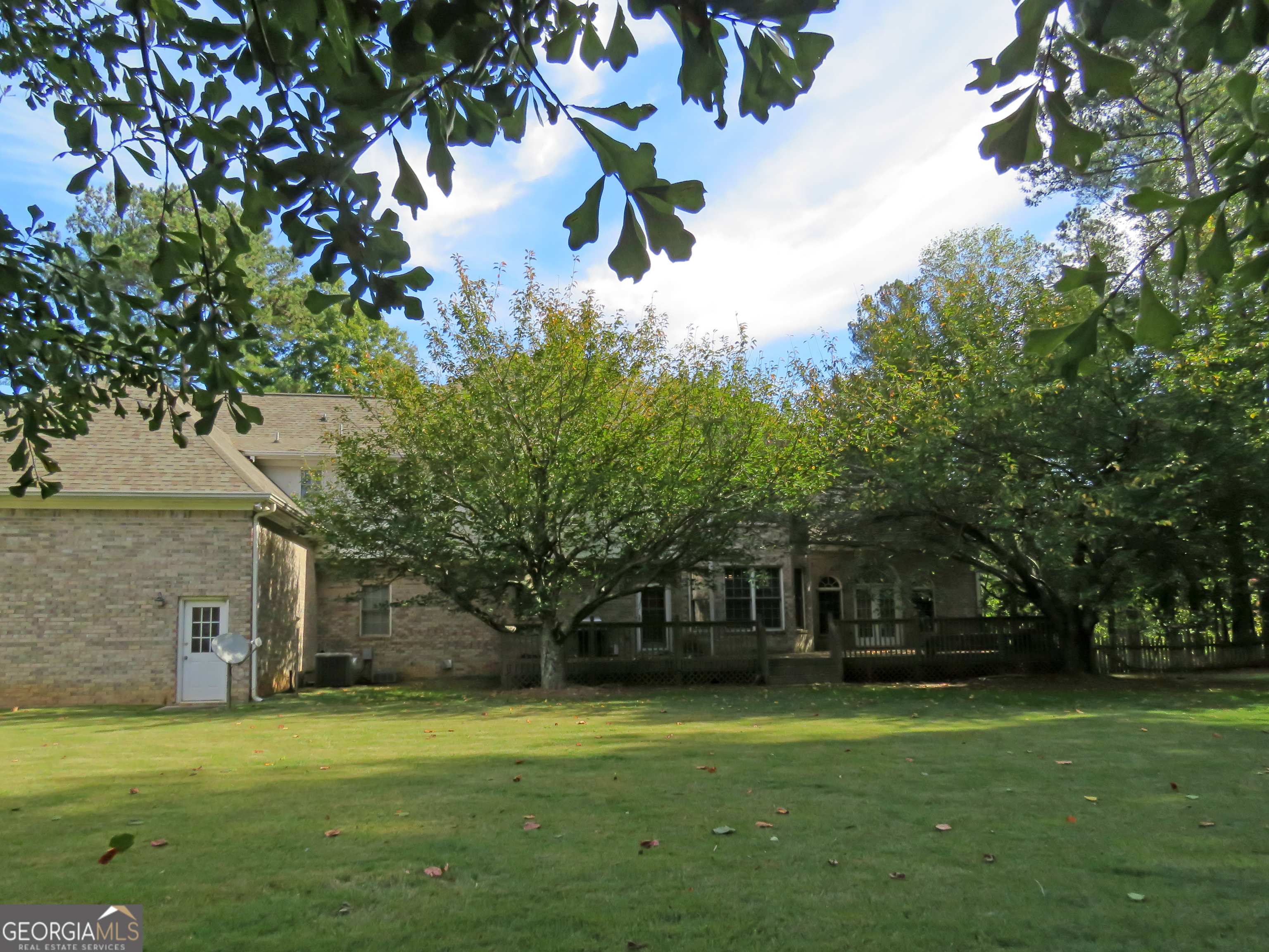 5335 Saville Drive Property Photo 12